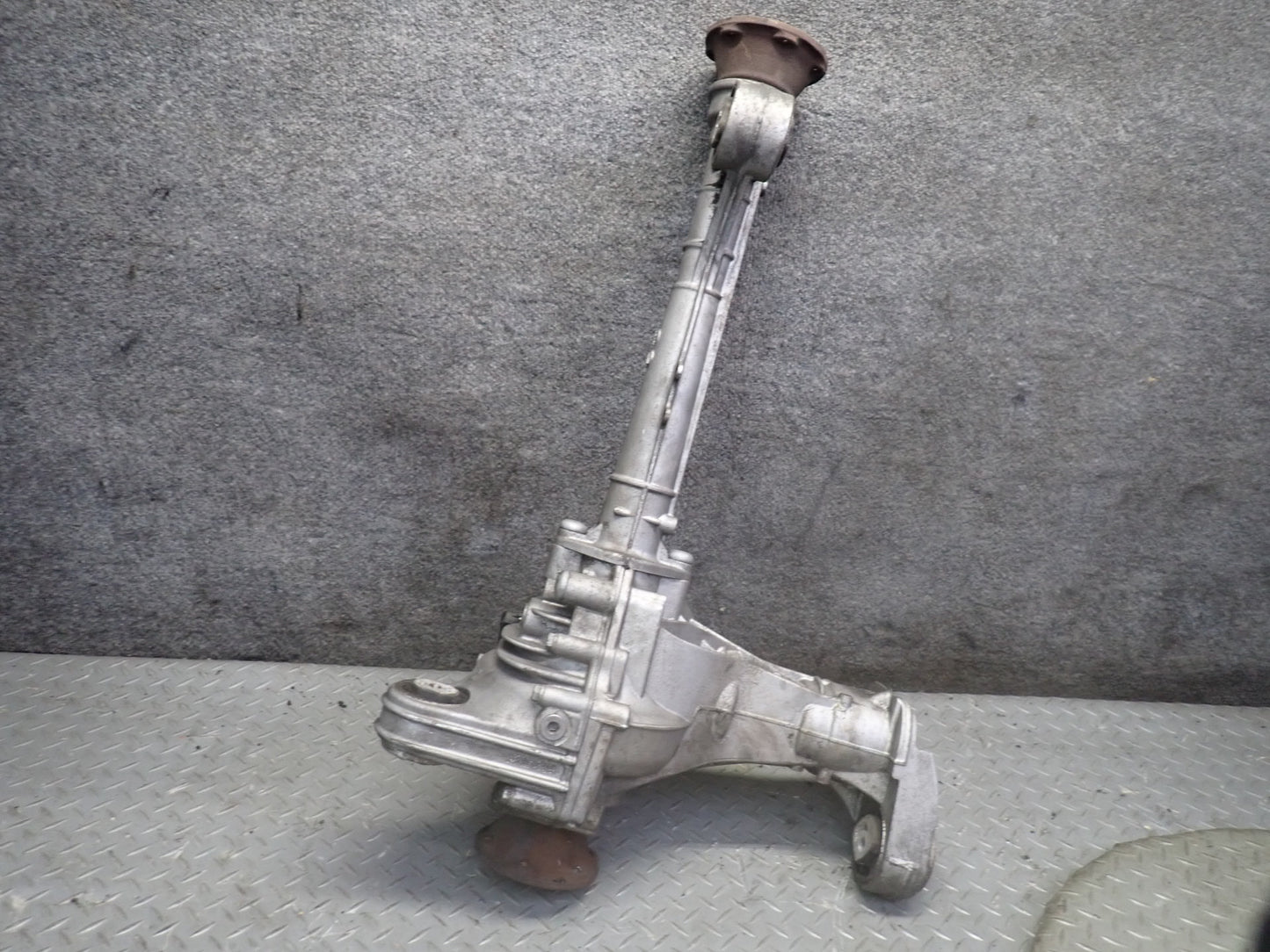 14-15 Audi 4L Q7 3.0L AWD AGT Front Differential Carrier OEM