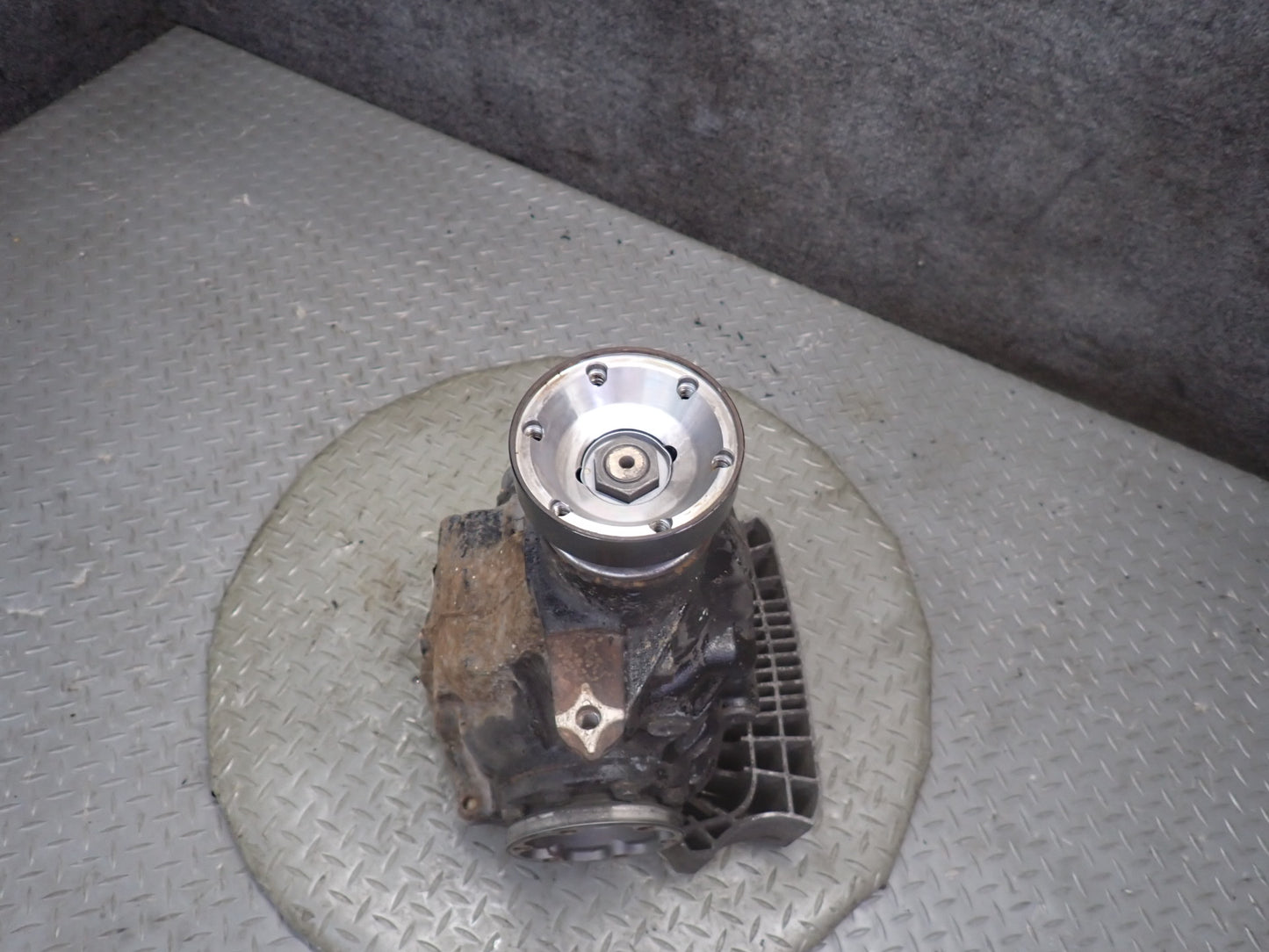 06-10 BMW E63 E64 M6 Rear Axle LSD Differential Carrier 3.62 Ratio 113k Miles