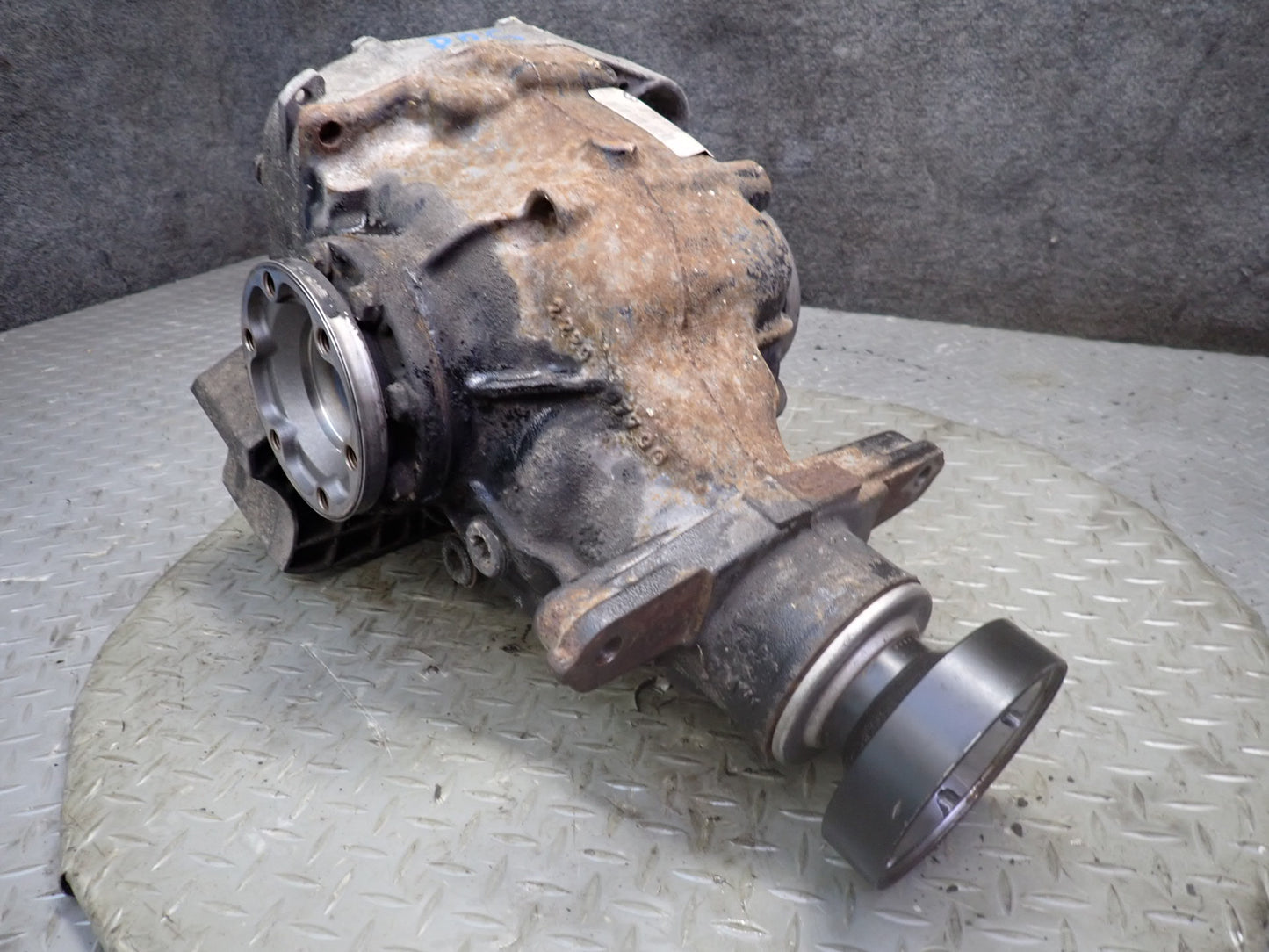 06-10 BMW E63 E64 M6 Rear Axle LSD Differential Carrier 3.62 Ratio 113k Miles