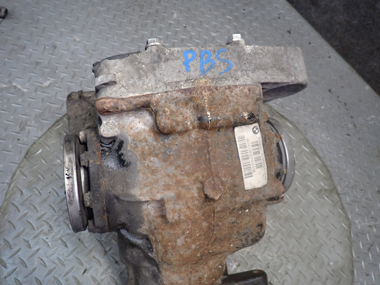 06-10 BMW E63 E64 M6 Rear Axle LSD Differential Carrier 3.62 Ratio 113k Miles