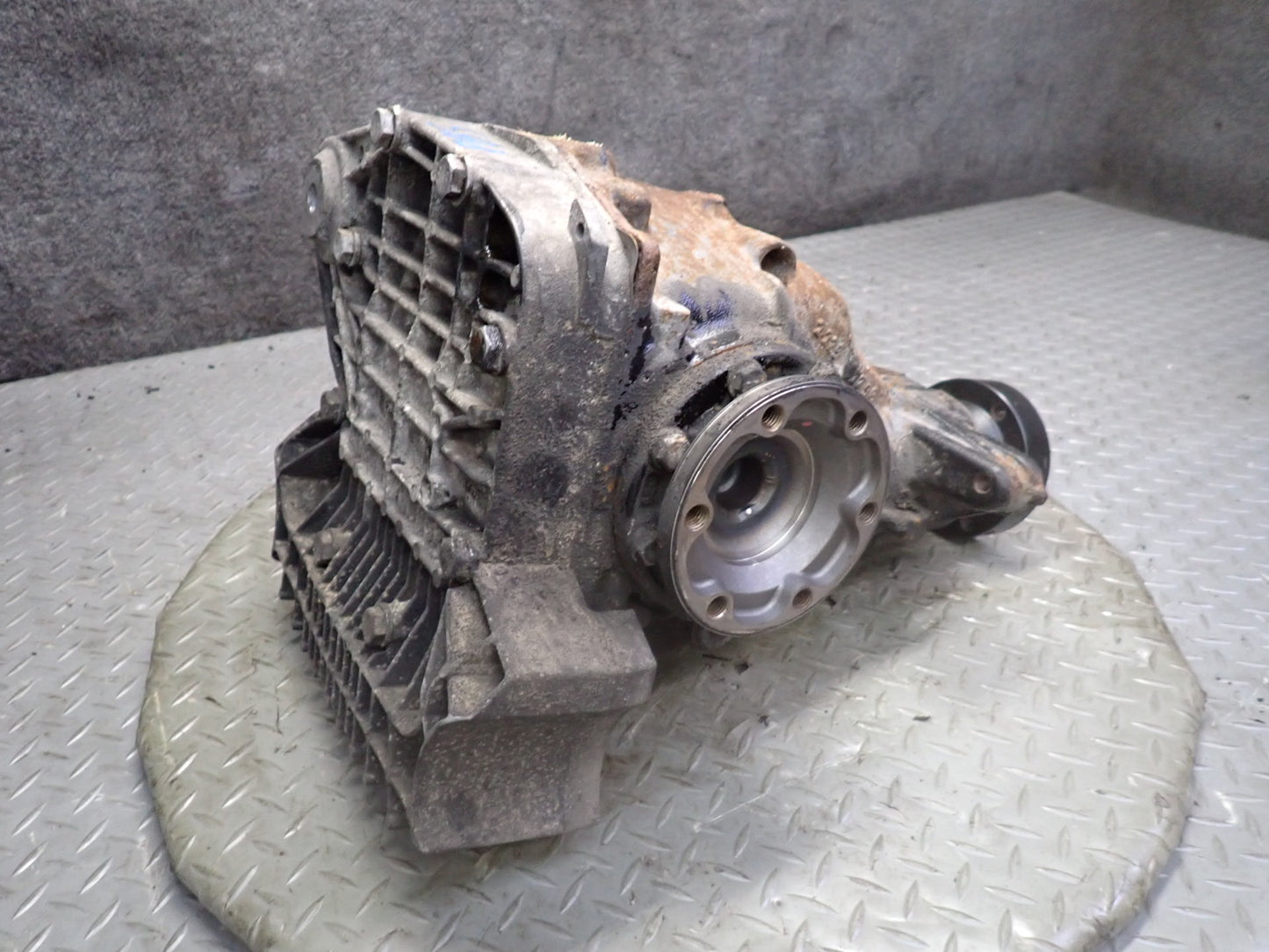 06-10 BMW E63 E64 M6 Rear Axle LSD Differential Carrier 3.62 Ratio 113k Miles