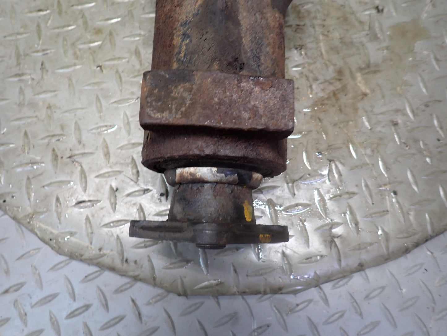 84-87 Nissan Z31 300ZX NA Rear Axle Differential Carrier 3.7 Ratio OEM