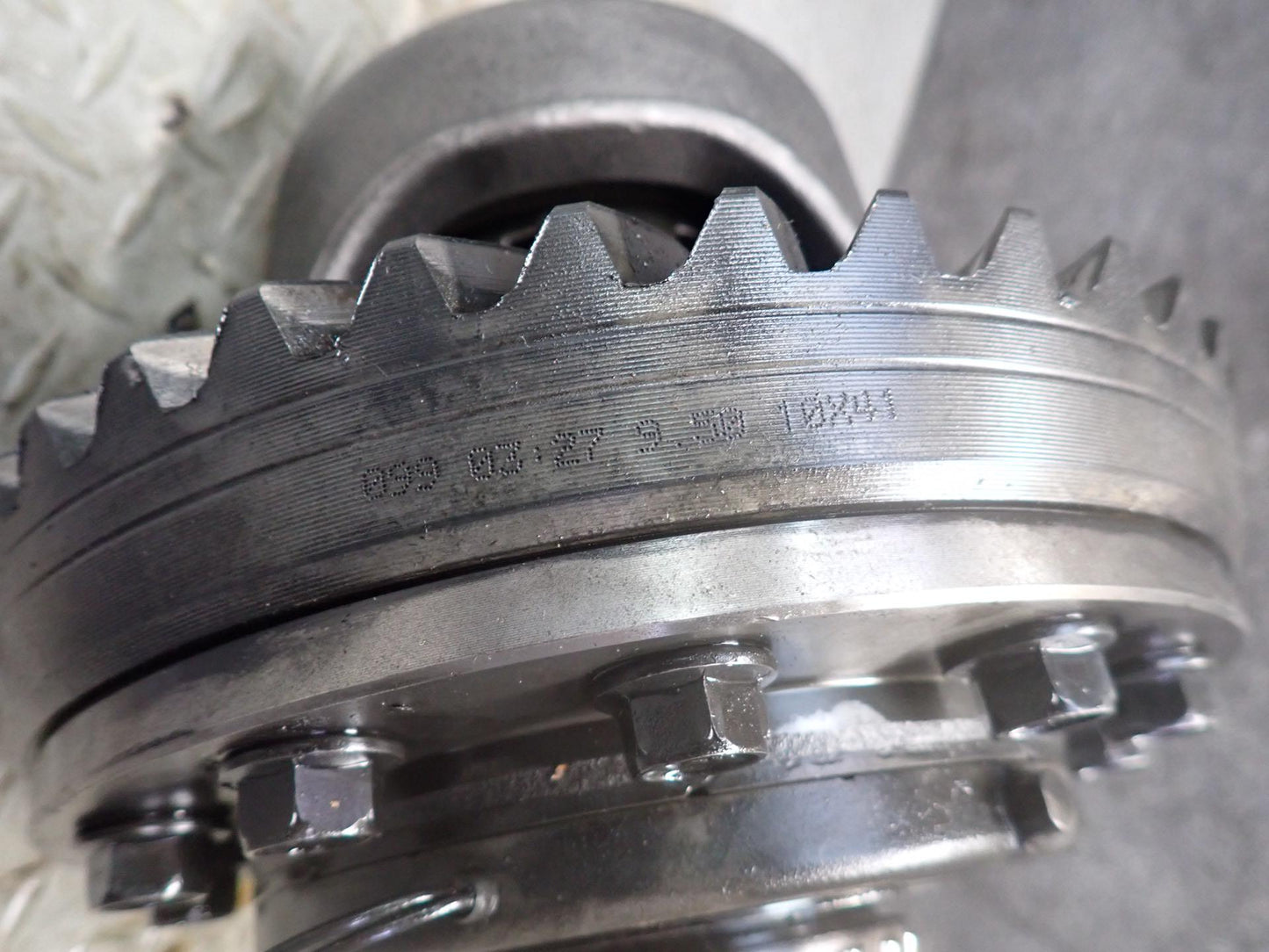 2003-2005 Hummer H2 Rear Differential 4.10 Ratio Ring & Pinion Gear Set