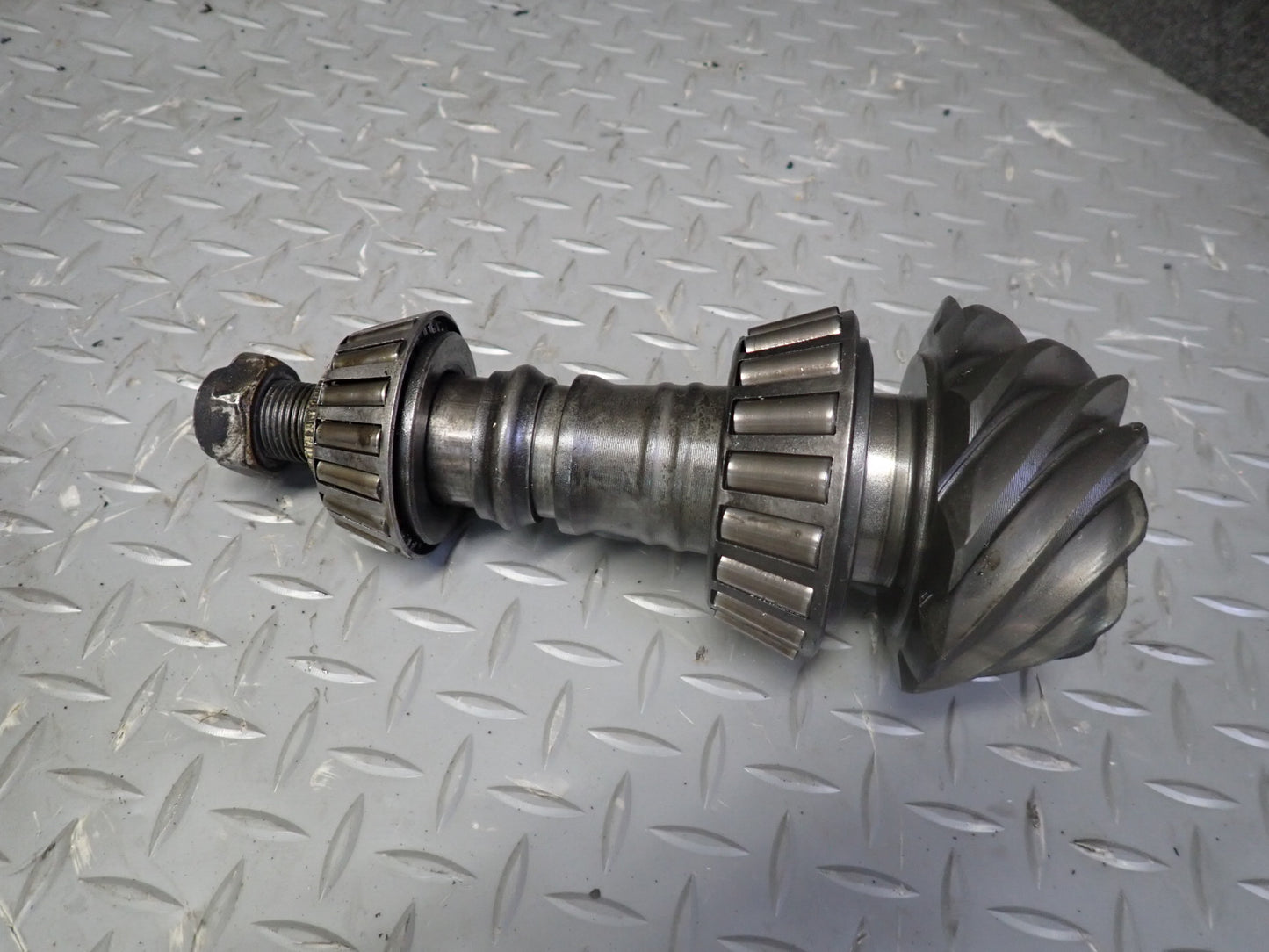 2003-2005 Hummer H2 Rear Differential 4.10 Ratio Ring & Pinion Gear Set