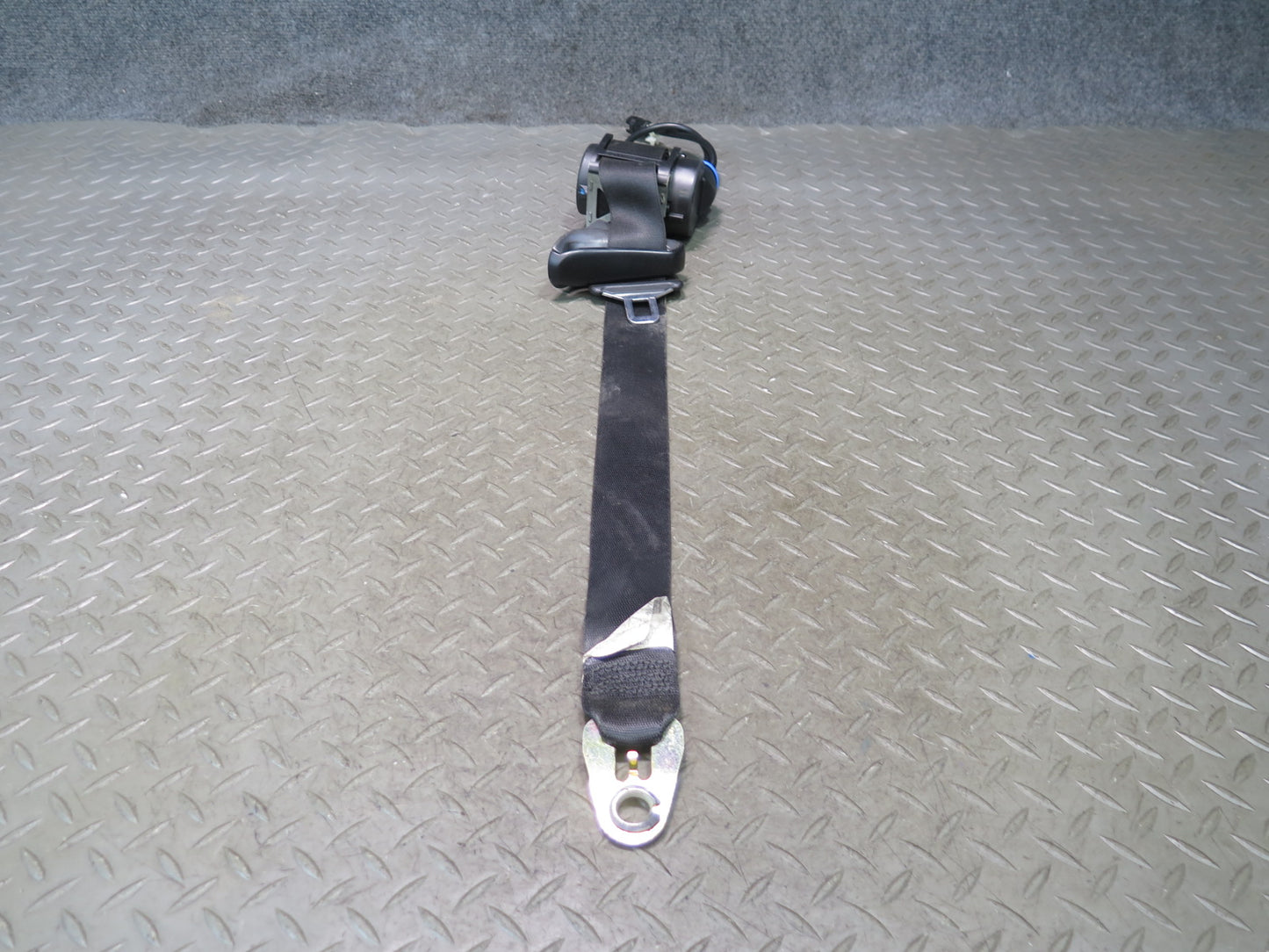 2007 BMW E64 M6 CONVERTIBLE FRONT LEFT & RIGHT SIDE SEATBELT RETRACTOR SET OEM