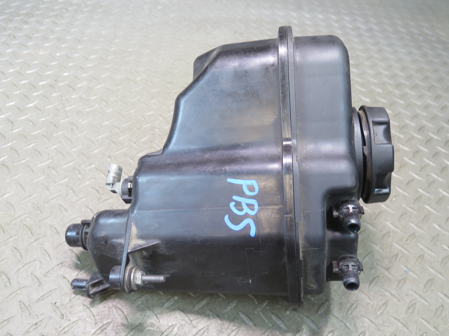 2006-2010 BMW E63 E64 M6 Engine Coolant Expansion Overflow Reservoir Tank