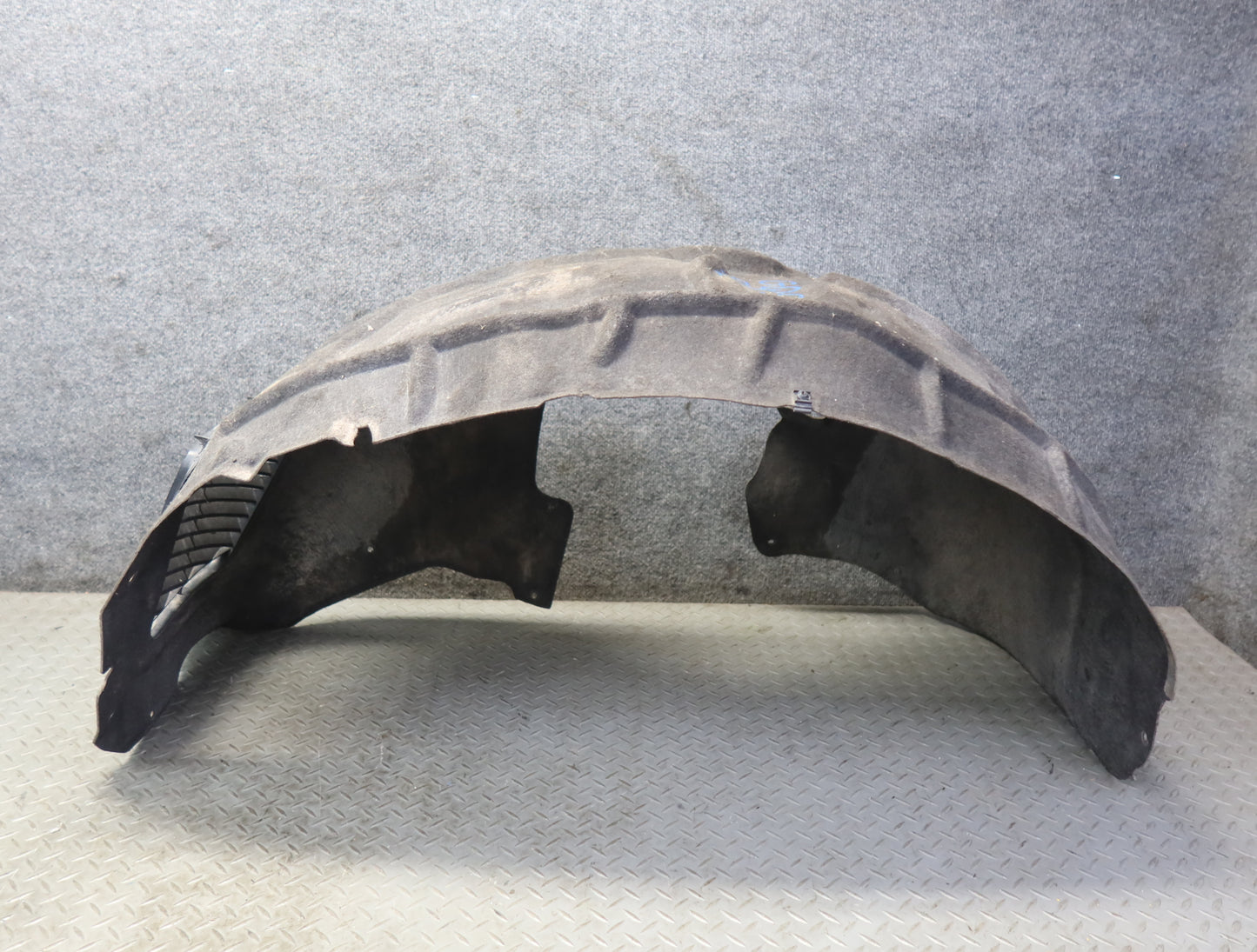 10-15 Audi Q7 4L Front Left Wheel Arch Fender Liner Splash Shield OEM