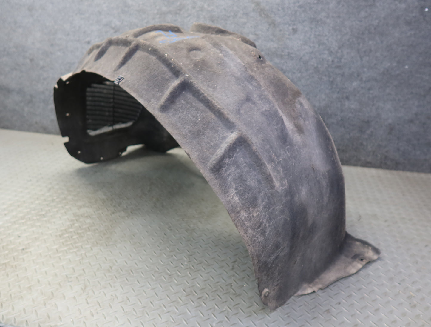 10-15 Audi Q7 4L Front Left Wheel Arch Fender Liner Splash Shield OEM