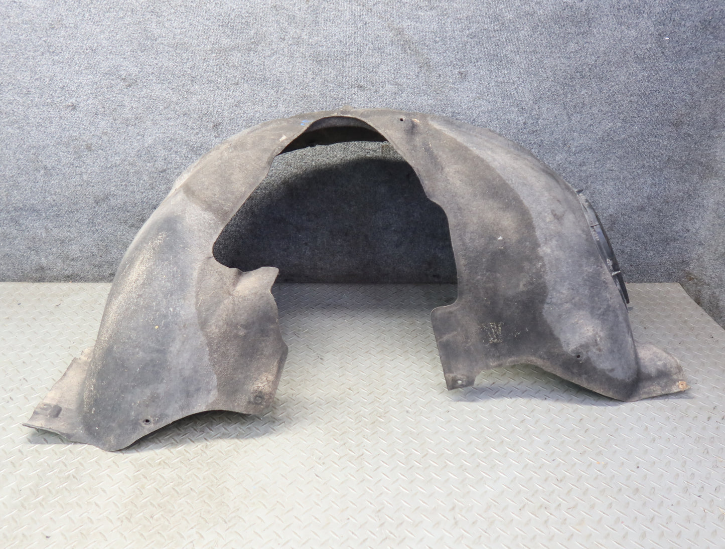 10-15 Audi Q7 4L Front Left Wheel Arch Fender Liner Splash Shield OEM