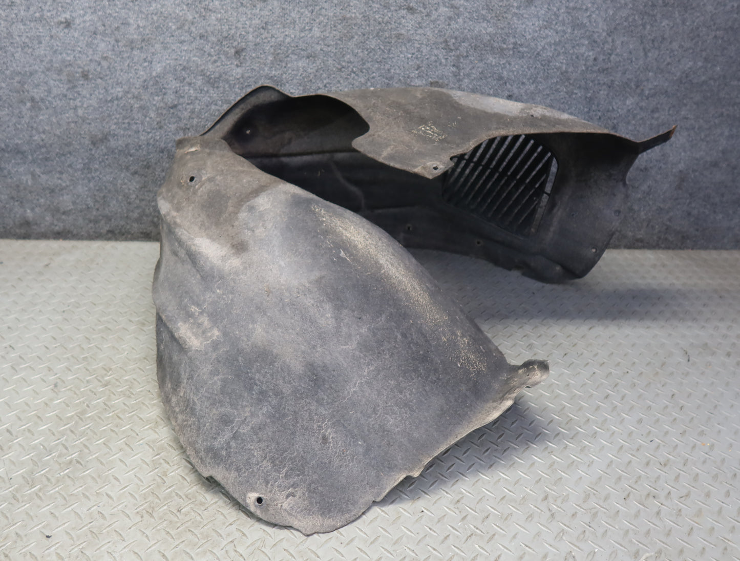 10-15 Audi Q7 4L Front Left Wheel Arch Fender Liner Splash Shield OEM