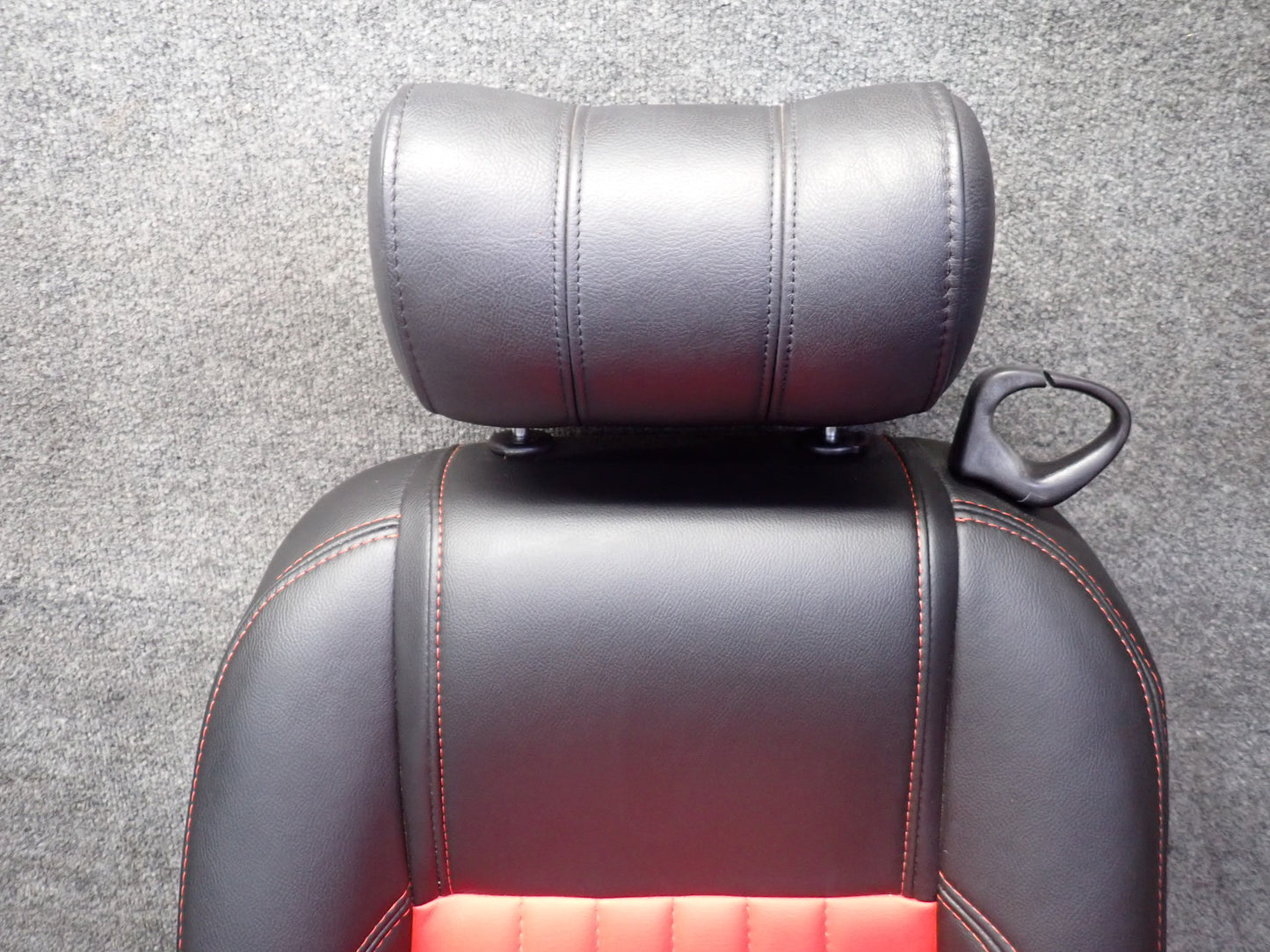 02-05 Ford Thunderbird Set of 2 Front Left & Right Leather Seat RED & Black OEM