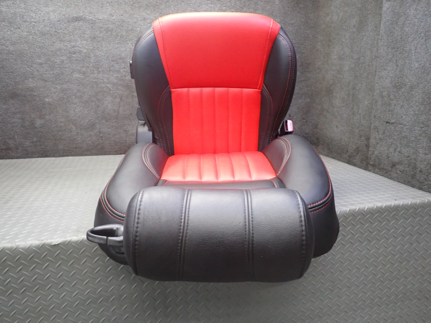02-05 Ford Thunderbird Set of 2 Front Left & Right Leather Seat RED & Black OEM
