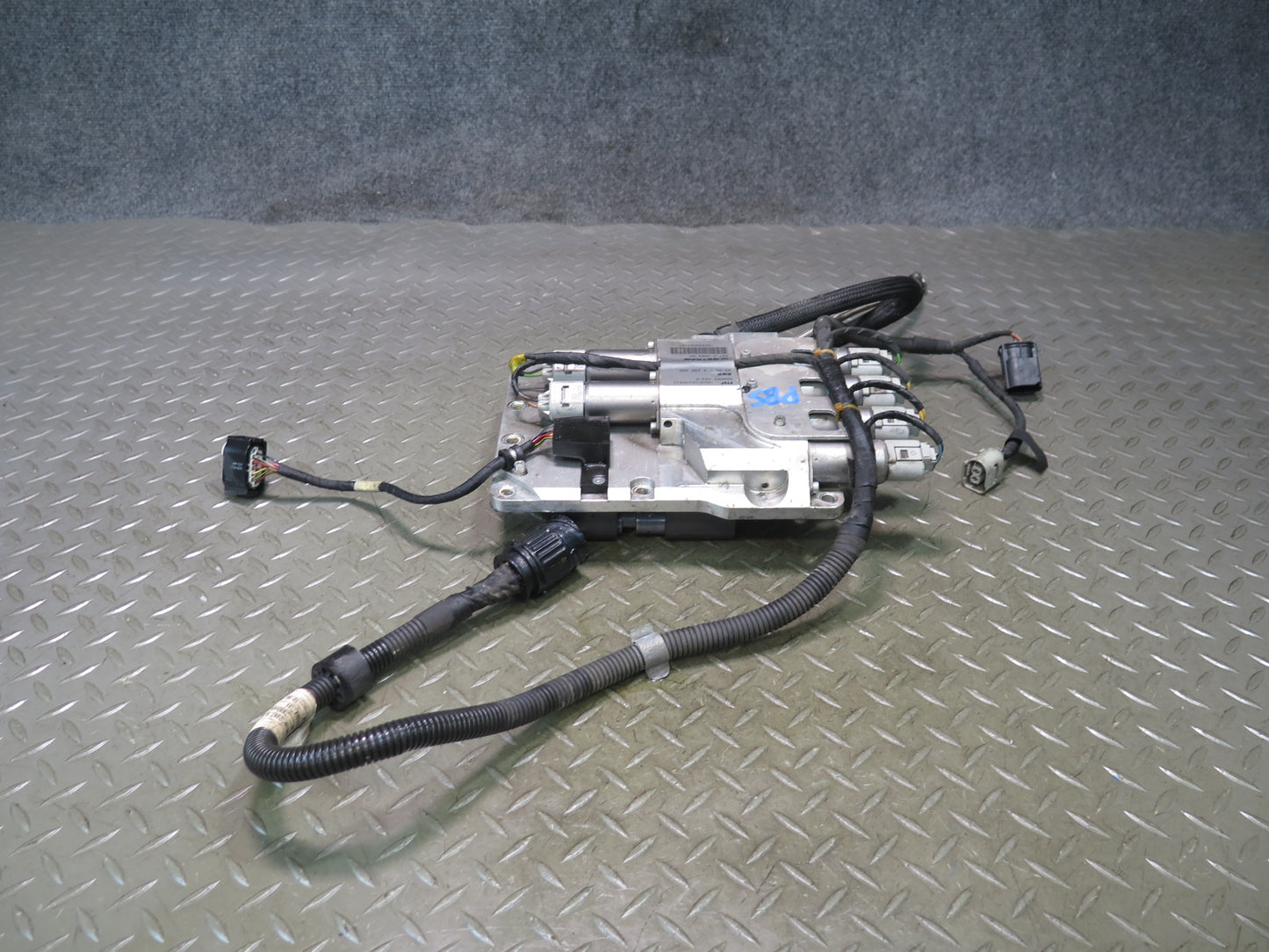 2006-2010 BMW E63 E64 M6 SMG Transmission Hydraulic Solenoid Valve Block 113k