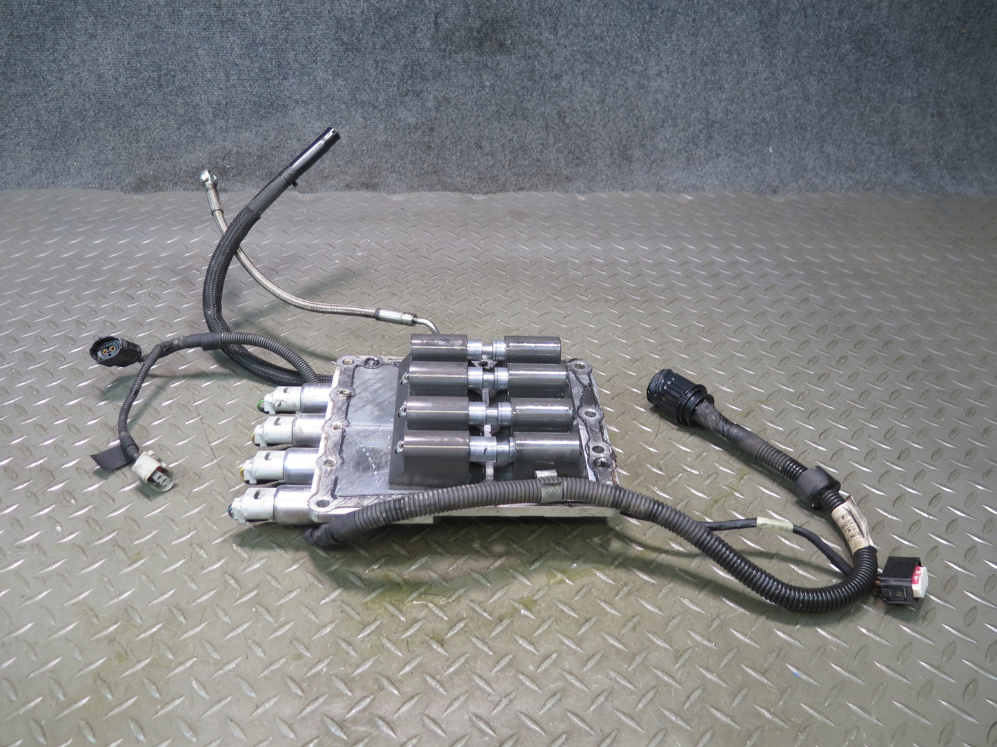 2006-2010 BMW E63 E64 M6 SMG Transmission Hydraulic Solenoid Valve Block 113k