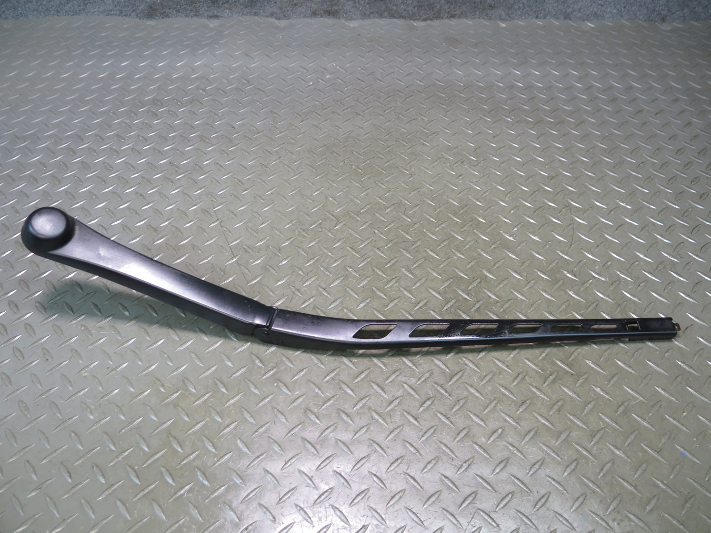 2006-2010 BMW E63 E64 M6 Front Left & Right Windshield Wiper Arm Set of 2
