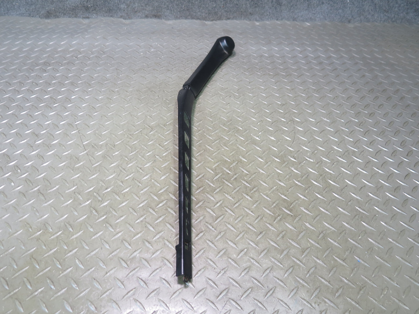 2006-2010 BMW E63 E64 M6 Front Left & Right Windshield Wiper Arm Set of 2