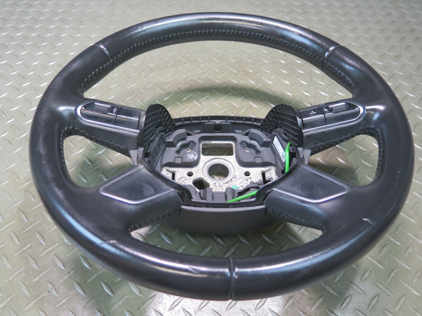 11-15 Audi Q7 4L Leather Steering w Controls Black OEM