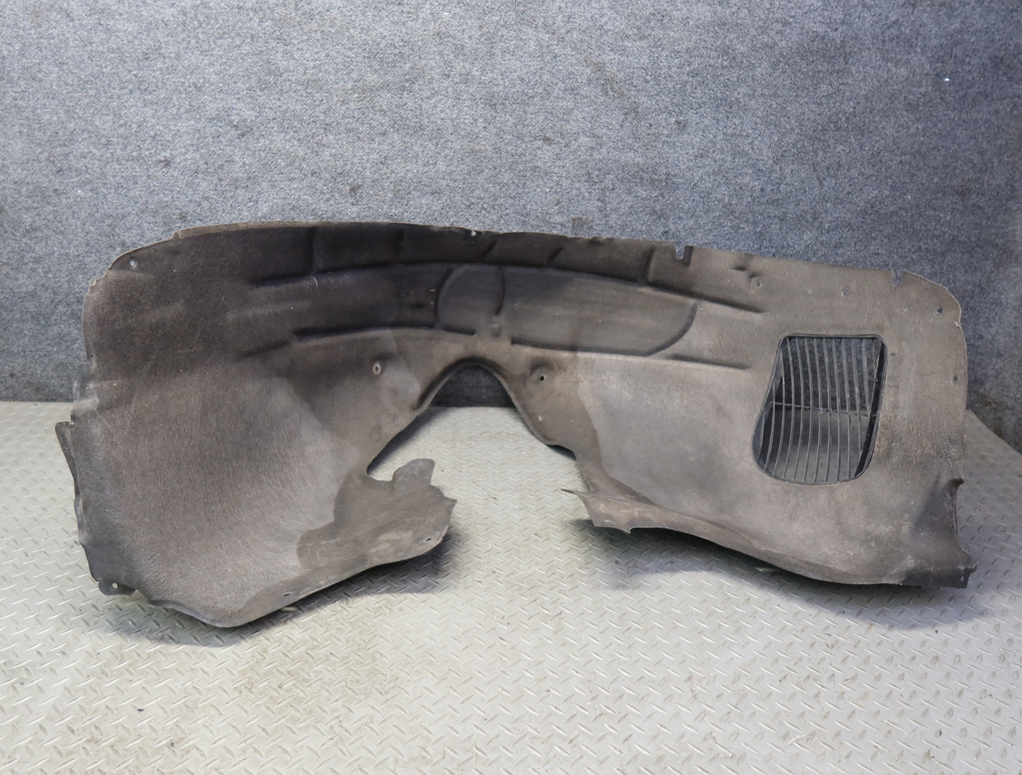 10-15 Audi Q7 4L Front Right Wheel Arch Fender Liner Splash Shield OEM