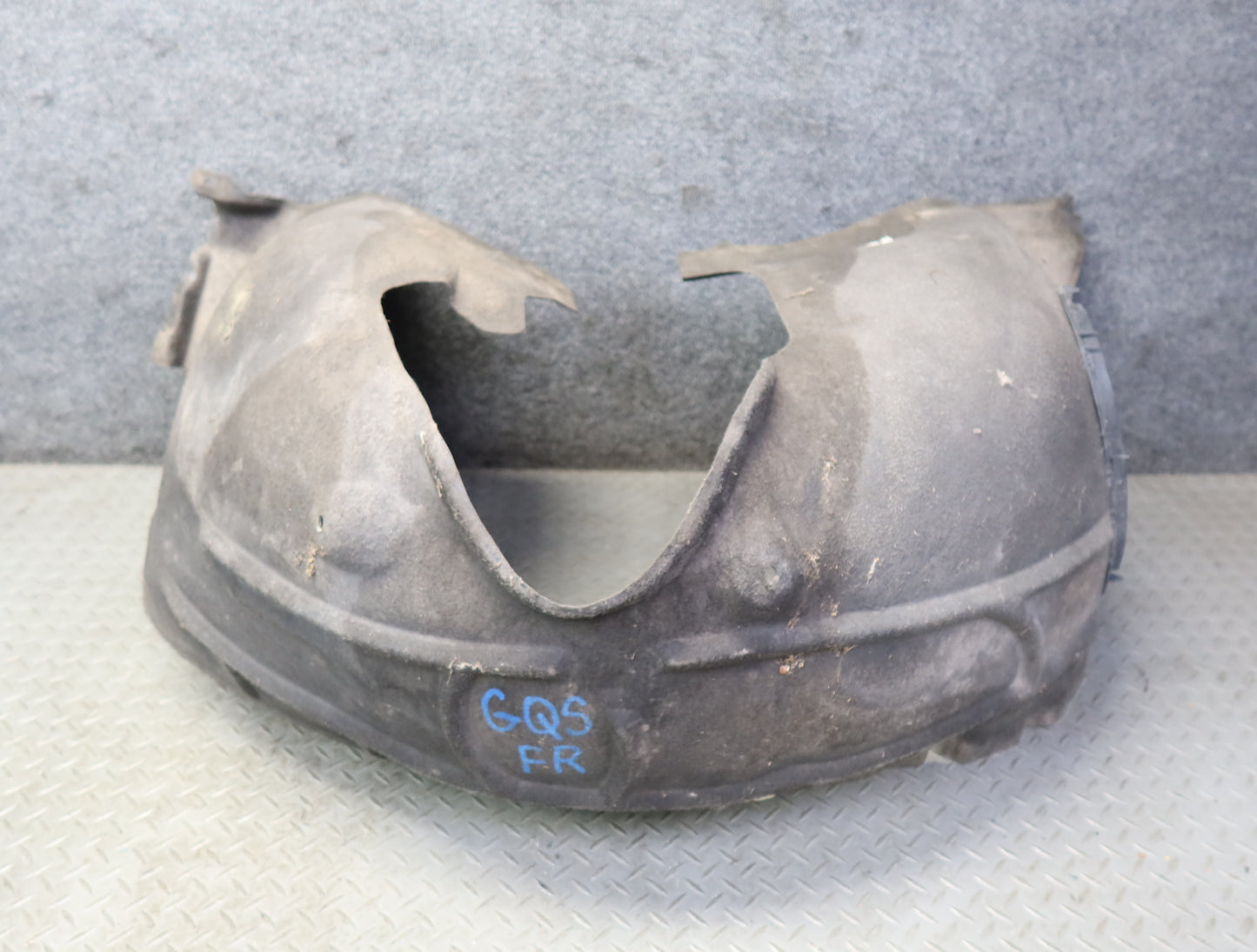 10-15 Audi Q7 4L Front Right Wheel Arch Fender Liner Splash Shield OEM