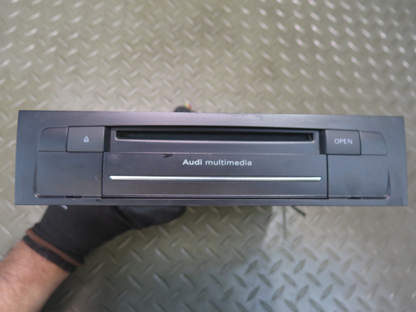 13-15 Audi 4L Q7 Dash MMI Multimedia Radio CD Player Head Unit 4L2035746E OEM