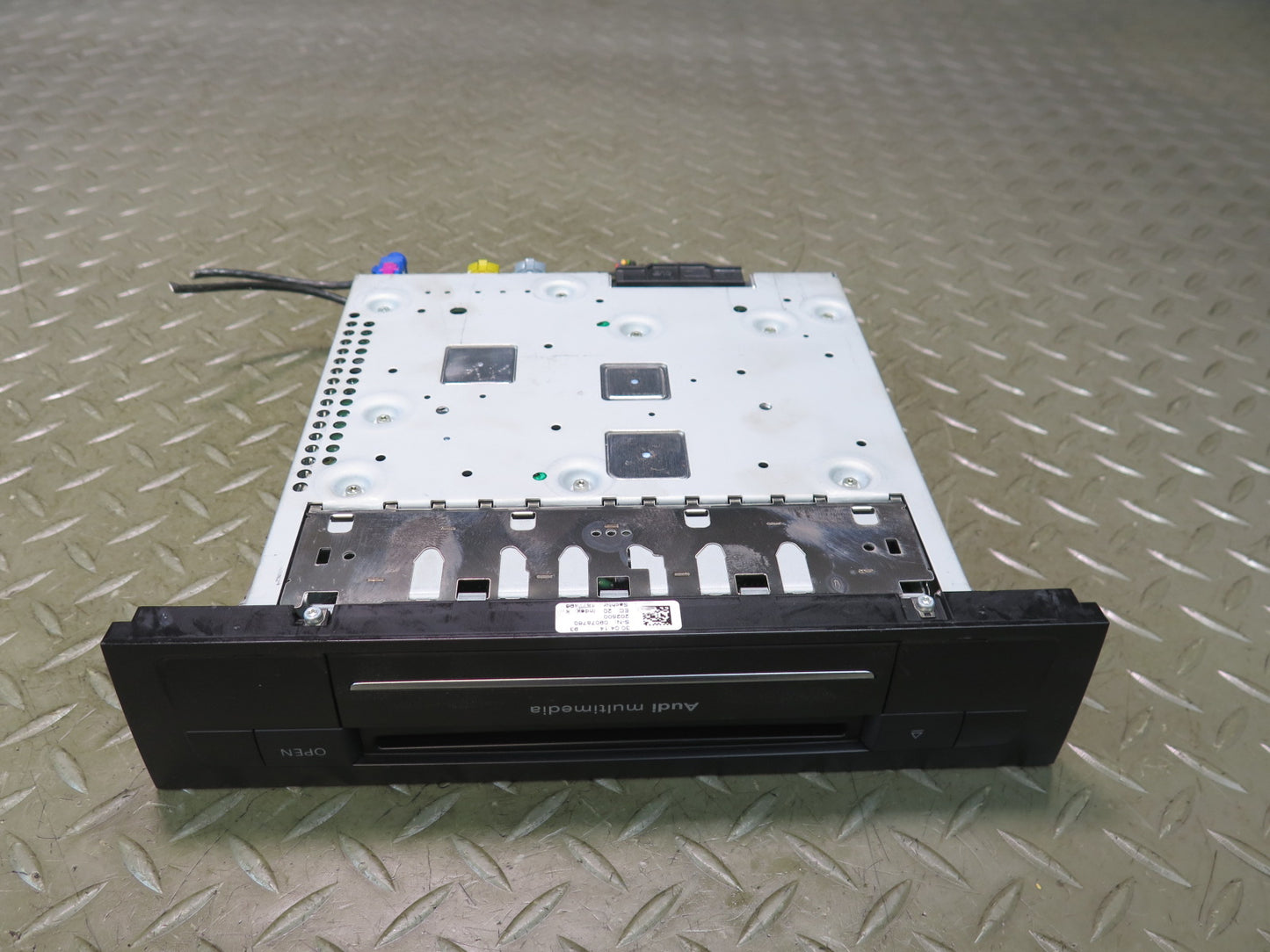 13-15 Audi 4L Q7 Dash MMI Multimedia Radio CD Player Head Unit 4L2035746E OEM