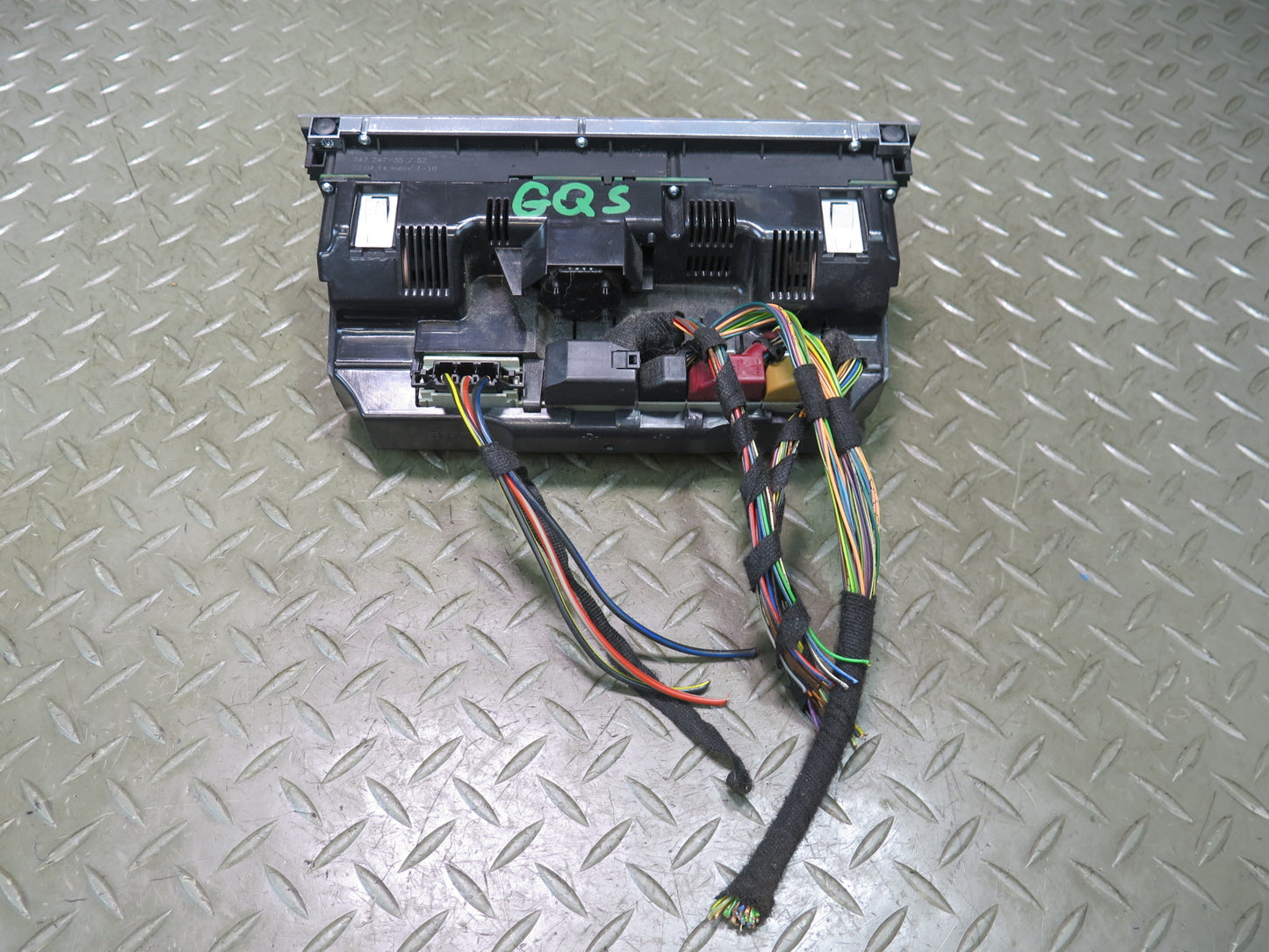 12-15 Audi Q7 4L A/C Heater Climate Control Panel Switch Black 4L0820043AP OEM