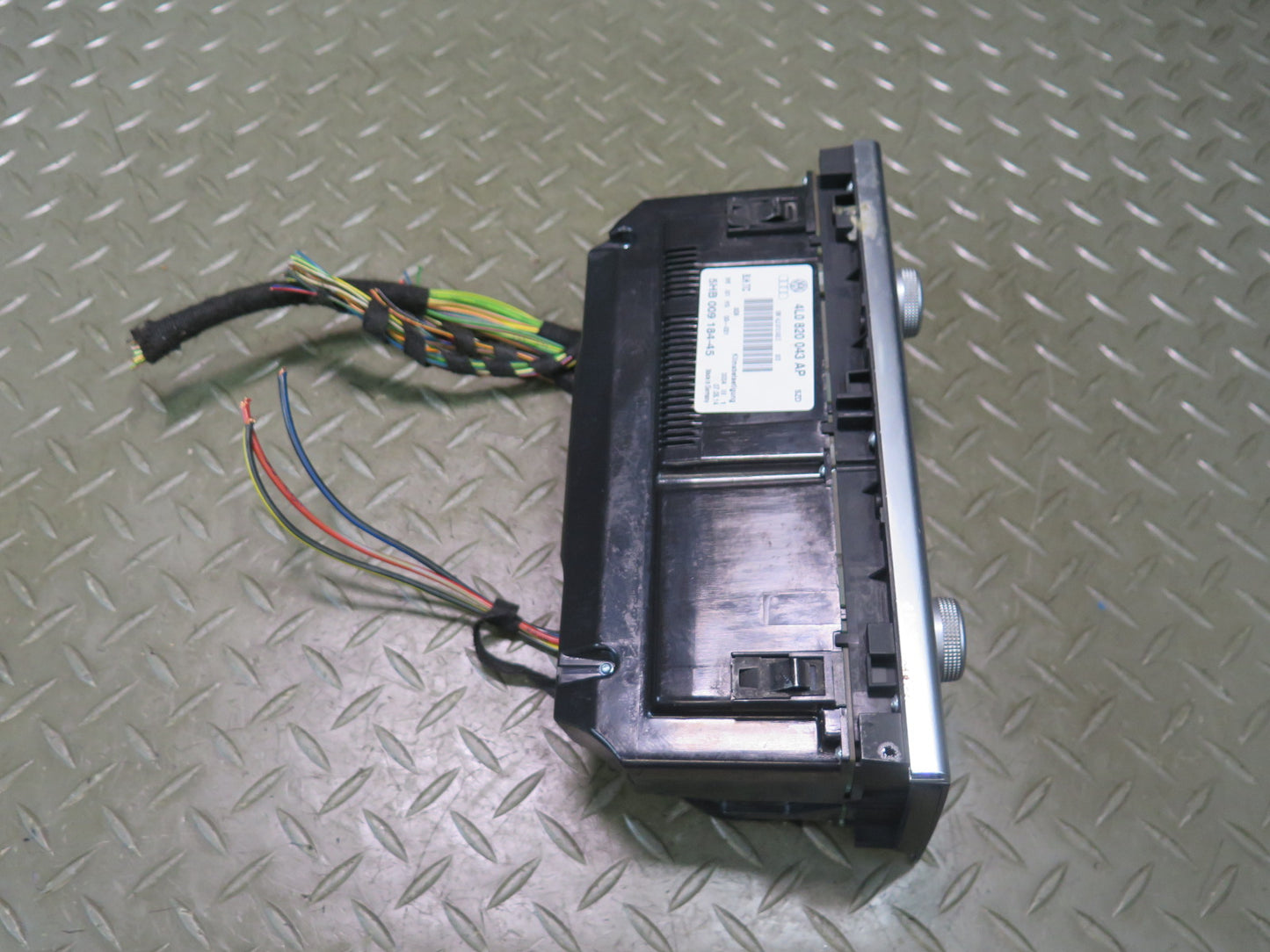 12-15 Audi Q7 4L A/C Heater Climate Control Panel Switch Black 4L0820043AP OEM