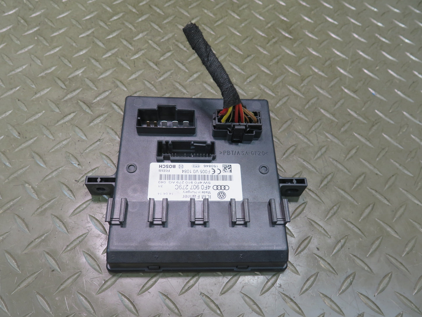 11-15 Audi Q7 4L Onboard Power Supply BCM Body Control Module 4F0907279C OEM