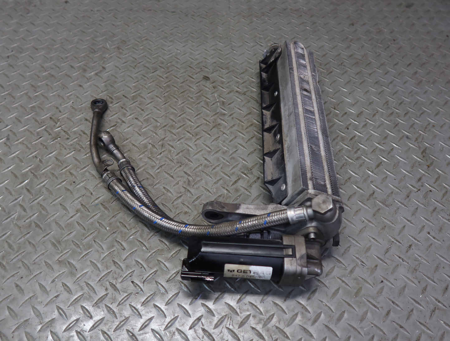 2006-2008 BMW E63 E64 M6 SMG Transmission Oil Cooler Radiator 2470041600
