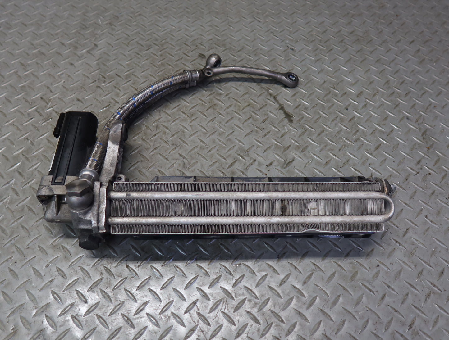 2006-2008 BMW E63 E64 M6 SMG Transmission Oil Cooler Radiator 2470041600