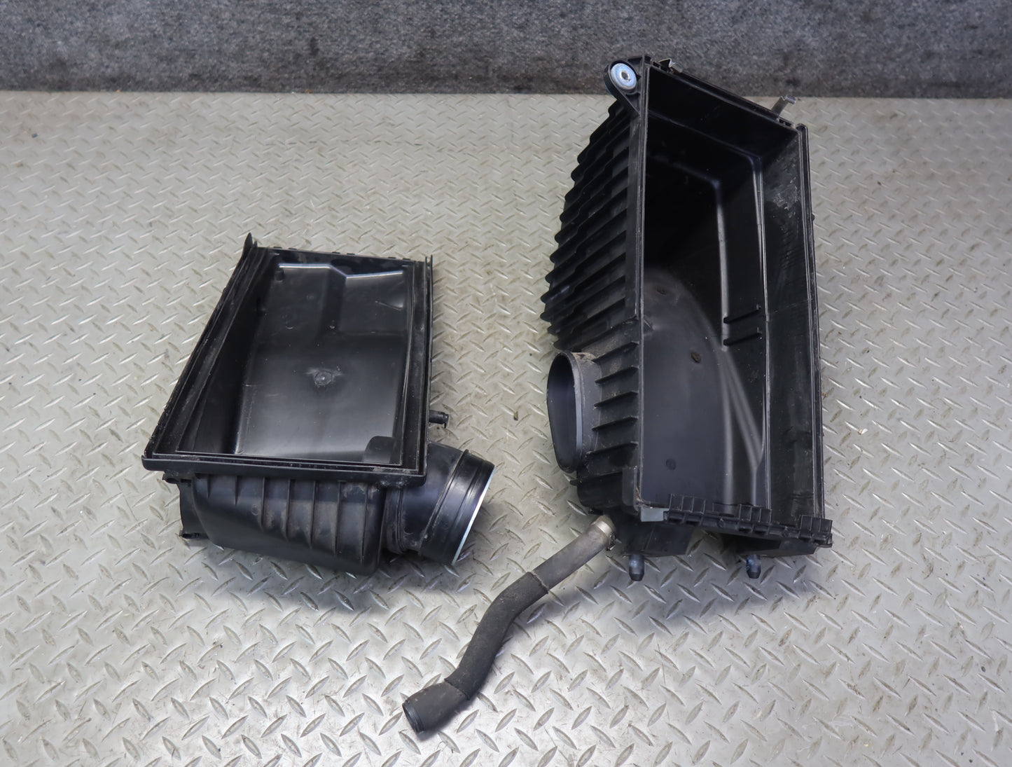 11-15 Audi 4L Q7 3.0L Gas Engine Air Intake Cleaner Filter Box 7L6129601BB OEM