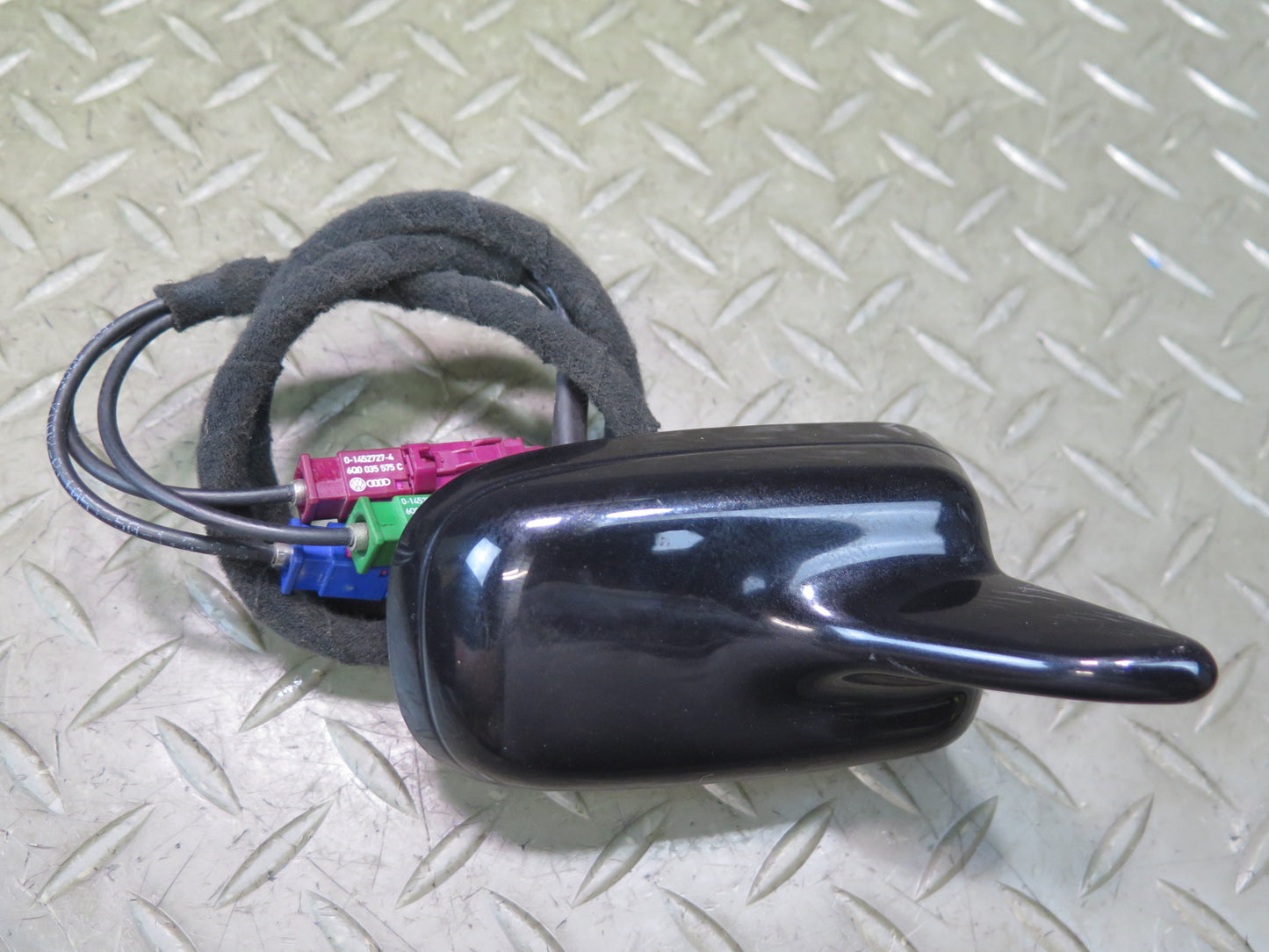 12-15 Audi 4L Q7 Roof Upper Shark FIN Antenna Module Black 4L0035503N OEM