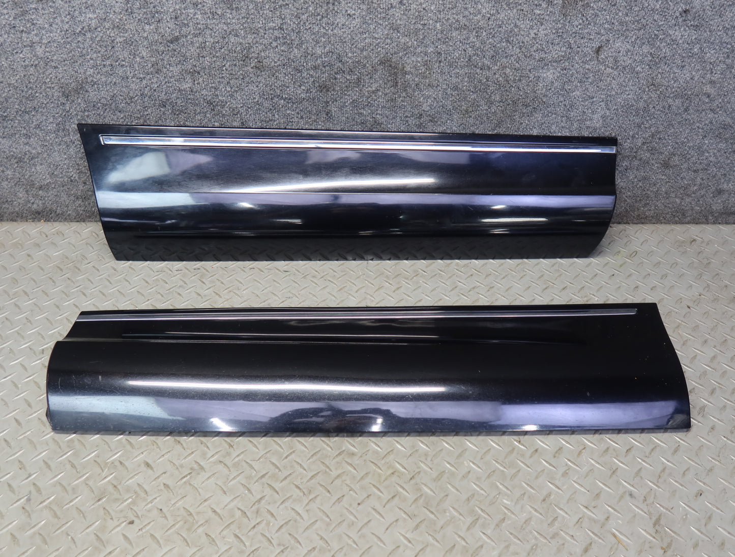 10-15 Audi 4L Q7 Set of 2 Rear Left & Right Door Lower Trim Molding Cover OEM