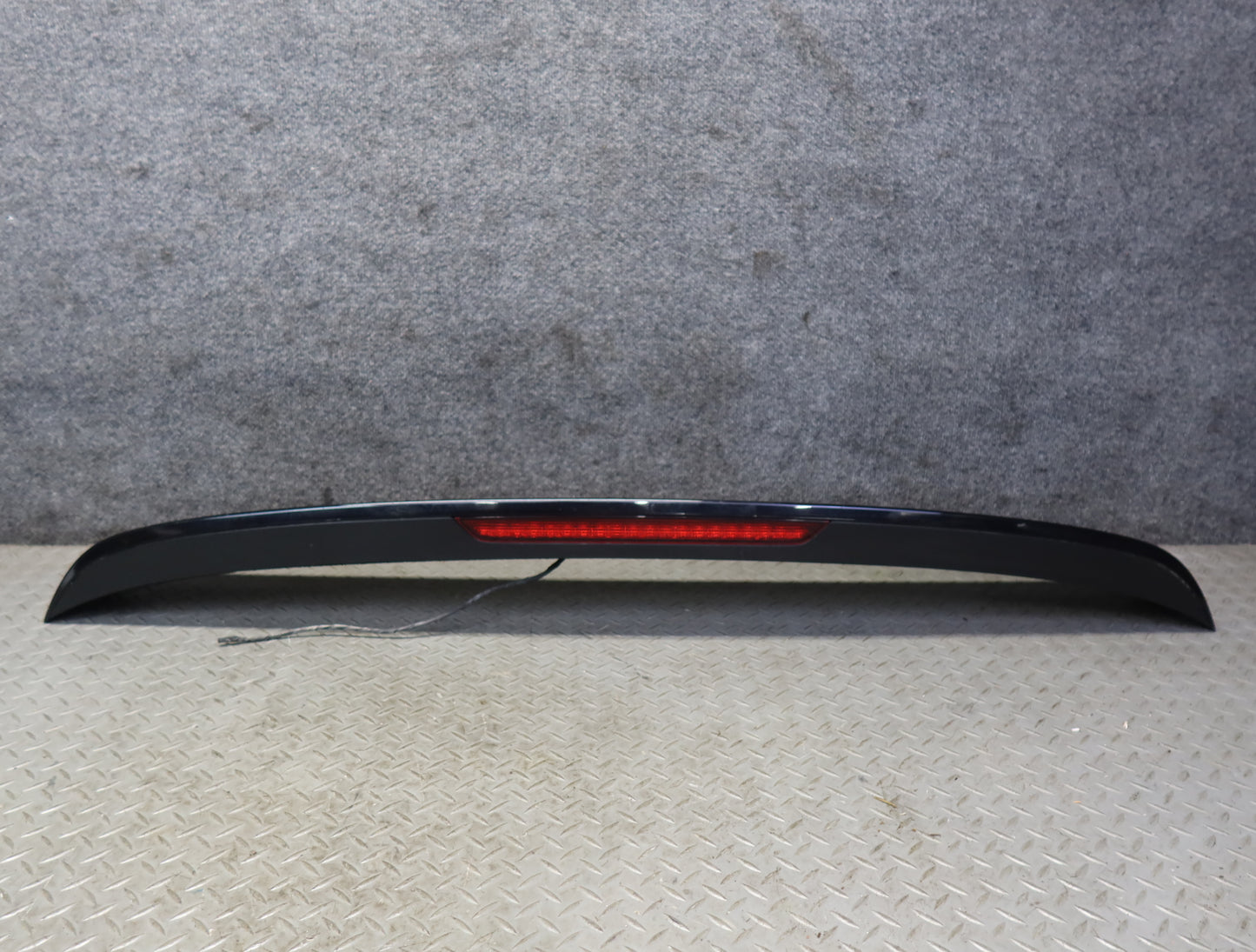 07-15 Audi Q7 4L Rear Tailgate Trunk Lid Spoiler w 3RD Brake Light Black OEM