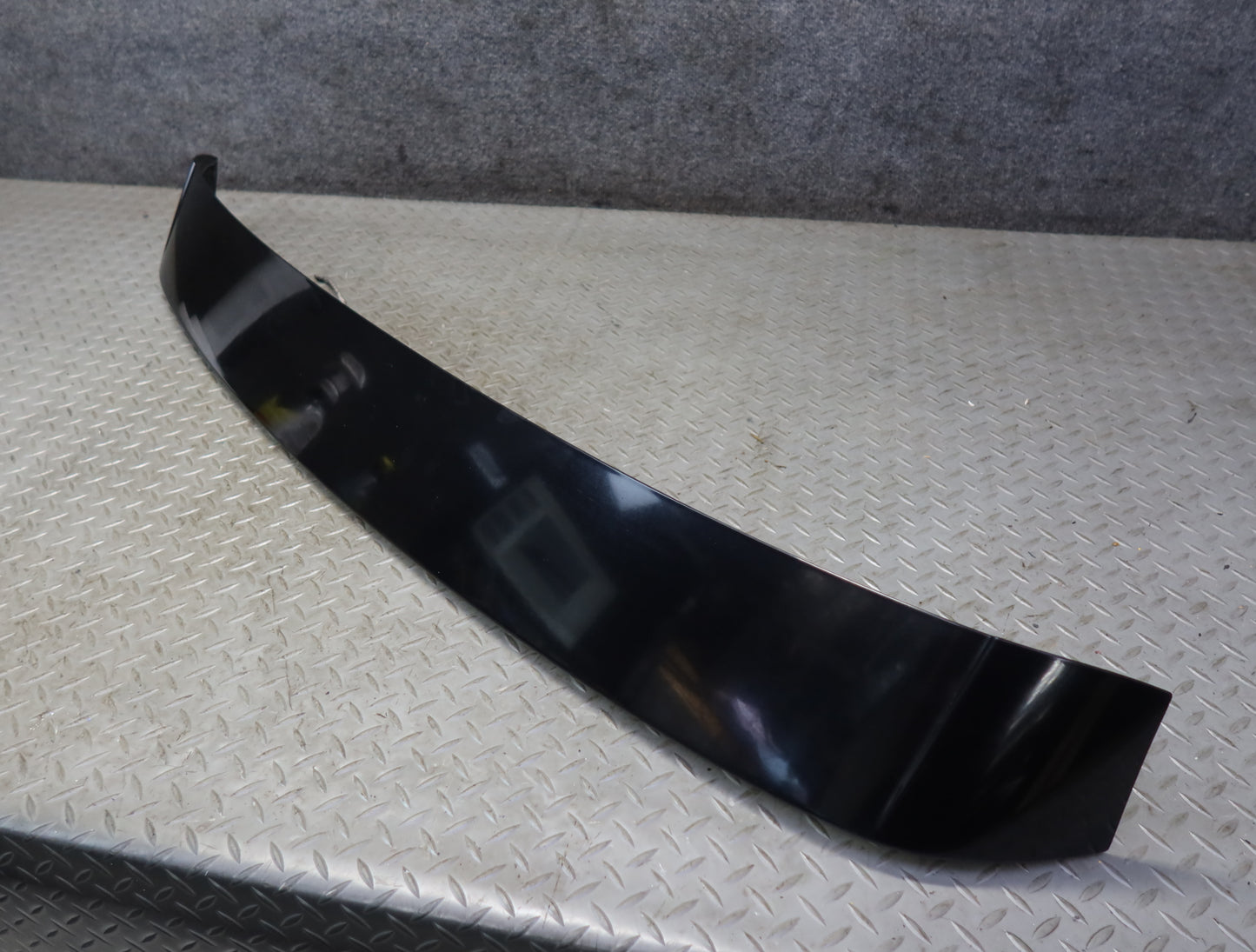 07-15 Audi Q7 4L Rear Tailgate Trunk Lid Spoiler w 3RD Brake Light Black OEM
