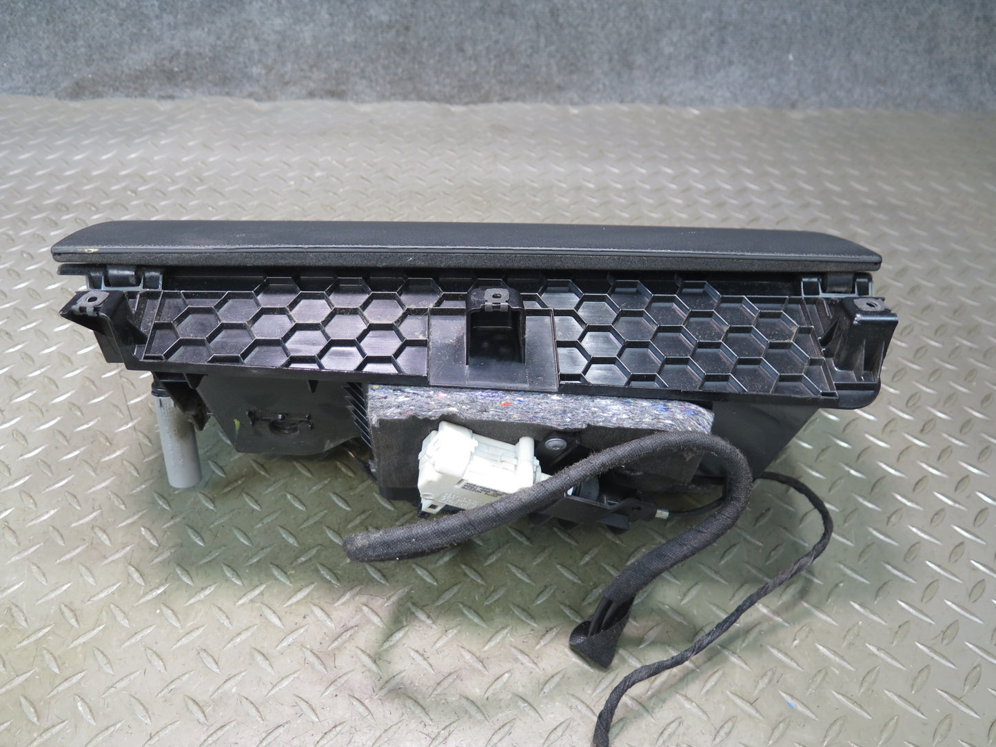 07-15 Audi Q7 4L Front Right Passenger Side Dash Glove Box Compartment OEM