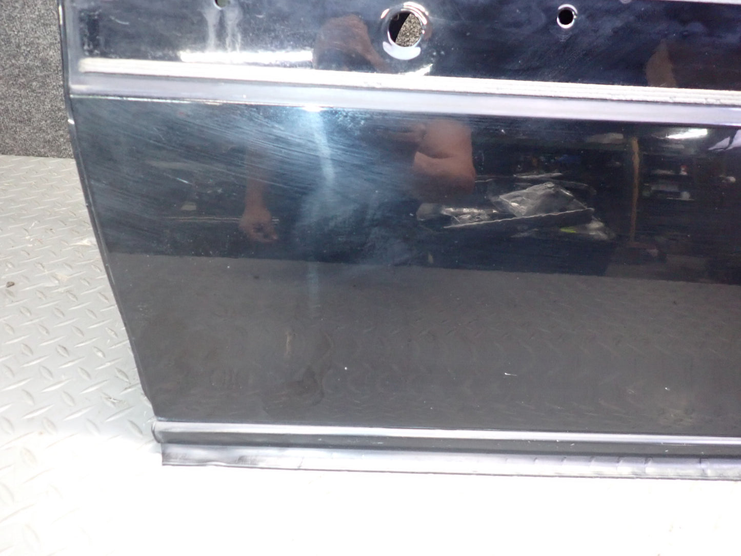 99-01 Toyota Crown JZS175 Sedan Rear Left Door Shell Panel Black OEM