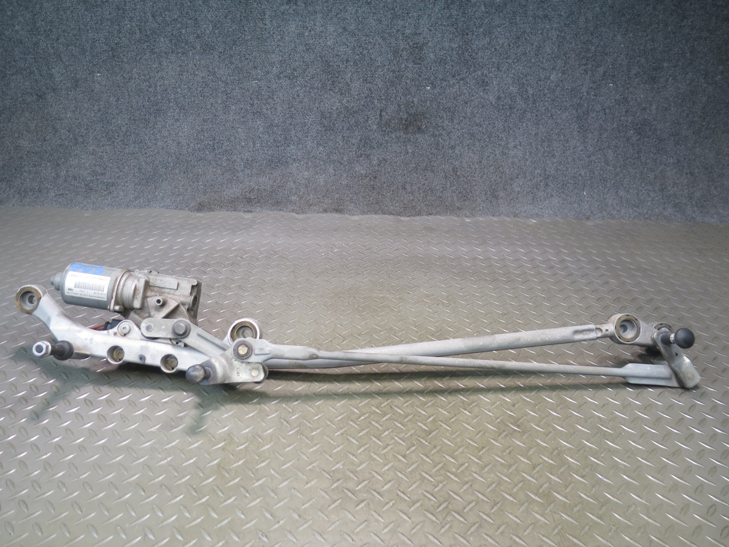07-15 Audi 4L Q7 Windshield Wiper Transmission Linkage w Motor 4L1955119A OEM