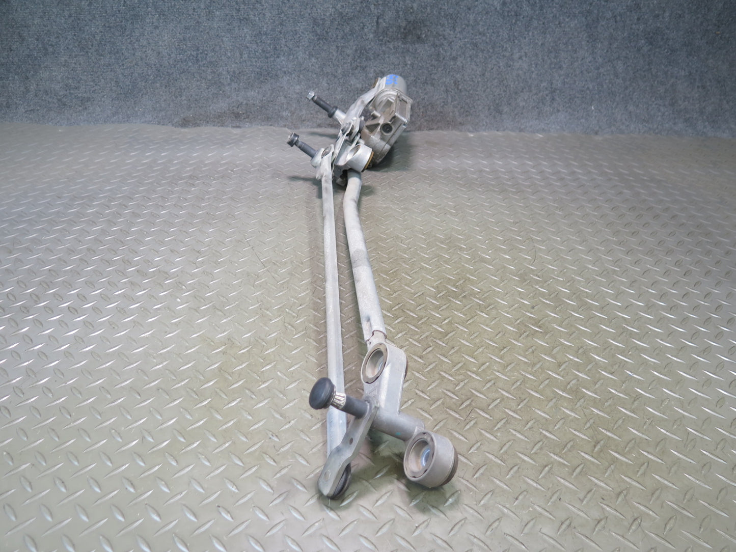 07-15 Audi 4L Q7 Windshield Wiper Transmission Linkage w Motor 4L1955119A OEM