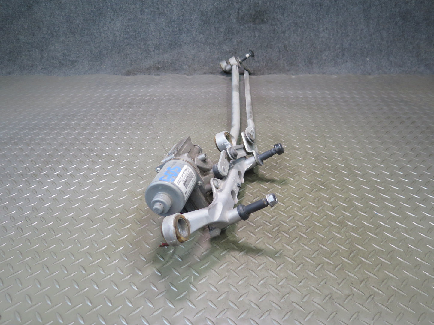 07-15 Audi 4L Q7 Windshield Wiper Transmission Linkage w Motor 4L1955119A OEM