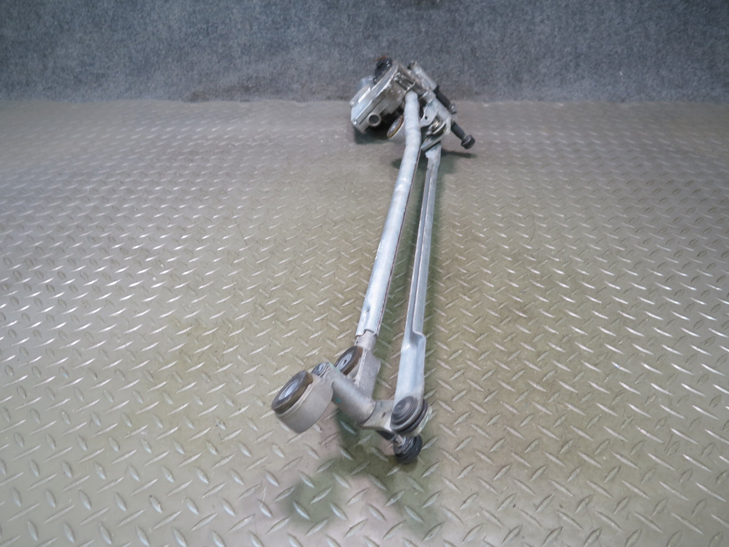 07-15 Audi 4L Q7 Windshield Wiper Transmission Linkage w Motor 4L1955119A OEM