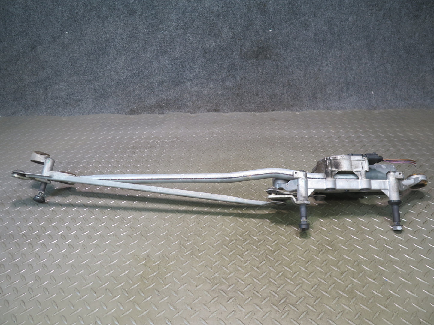07-15 Audi 4L Q7 Windshield Wiper Transmission Linkage w Motor 4L1955119A OEM