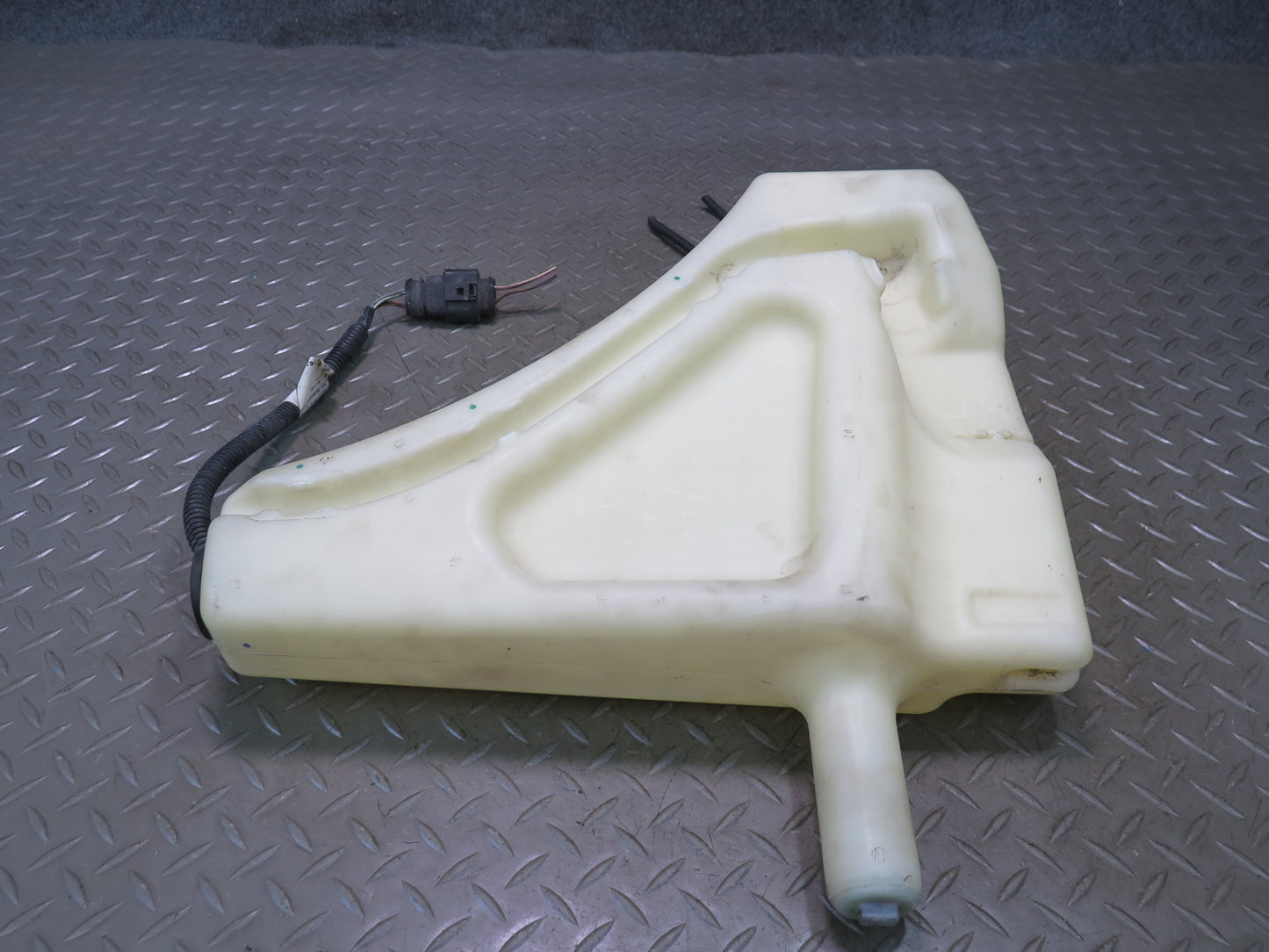 07-15 Audi 4L Q7 Windshield Washer Fluid Reservoir Tank Filler Neck Pumps OEM