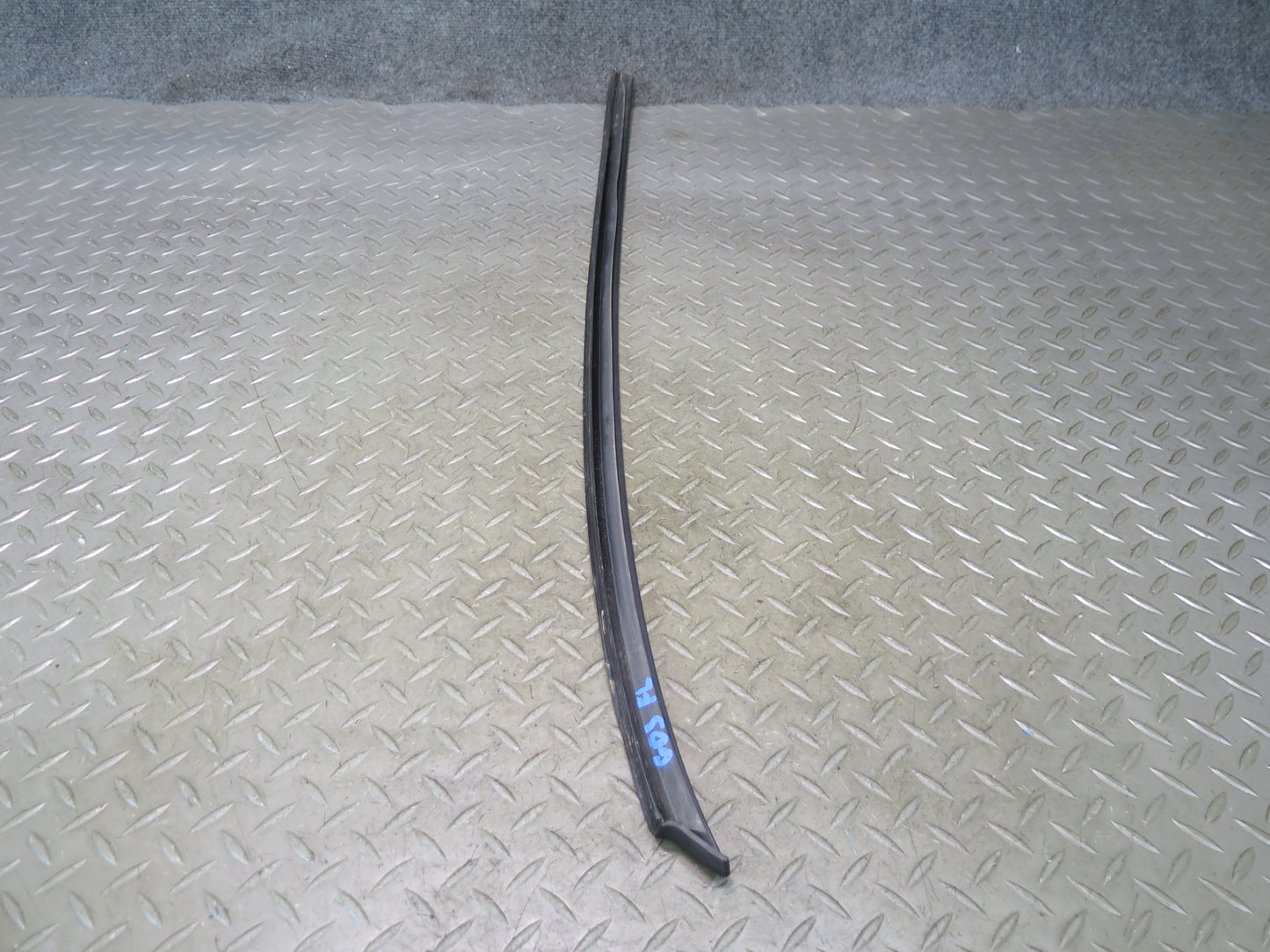 07-15 Audi 4L Q7 Set of 2 Front Windshield Exterior Trim Cover Molding OEM