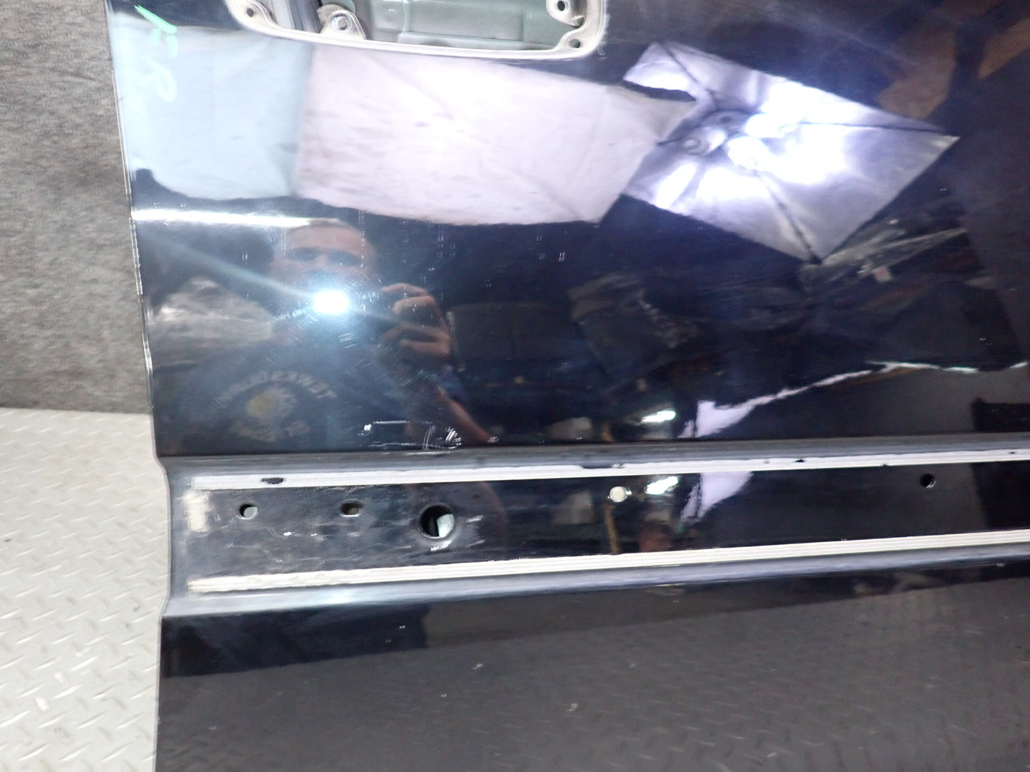 99-01 Toyota Crown JZS175 Sedan Front Right Door Shell Panel Black OEM