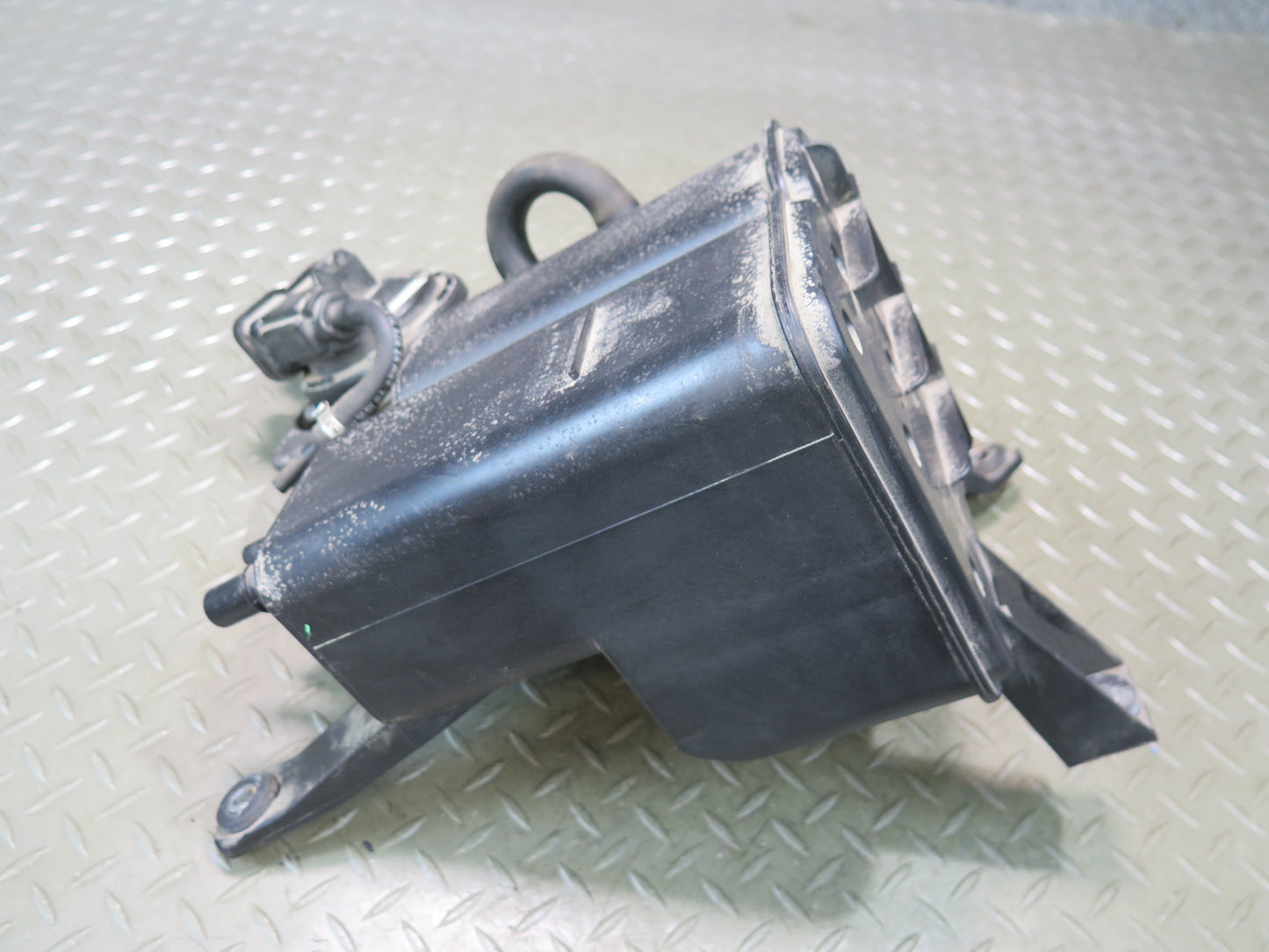 07-15 Audi 4L Q7 Fuel Evap Vapor Charcoal Canister 7L8201801B OEM