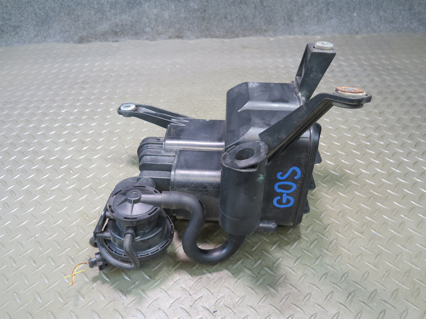 07-15 Audi 4L Q7 Fuel Evap Vapor Charcoal Canister 7L8201801B OEM
