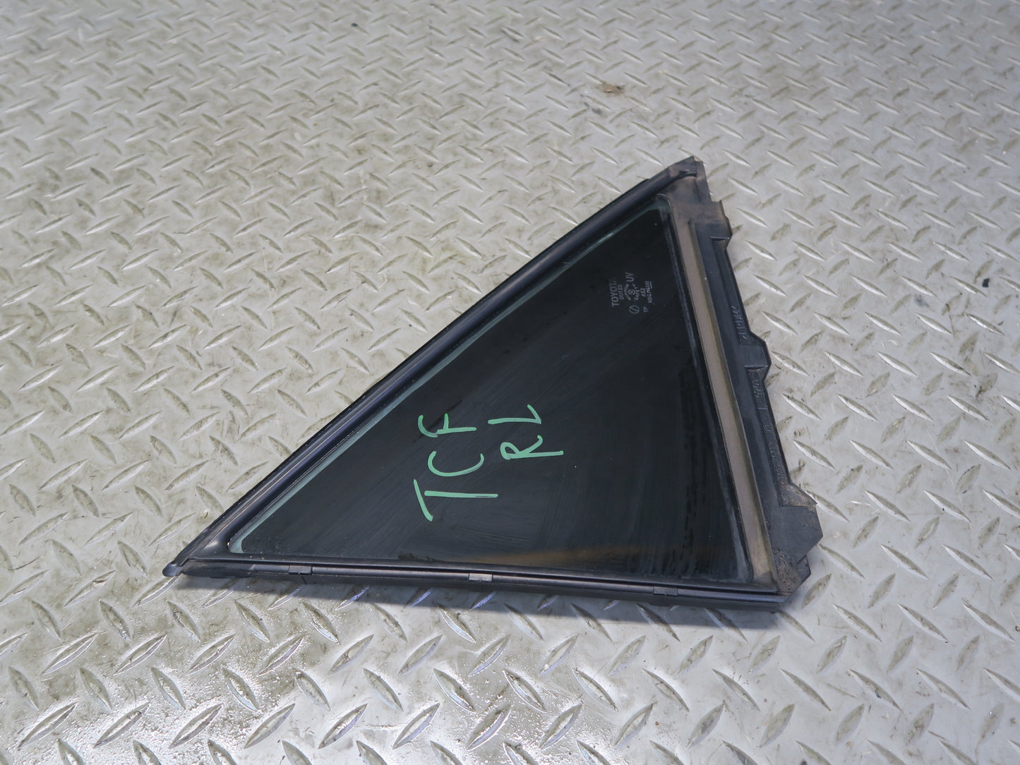 99-01 Toyota Crown JZS175 Sedan Rear Left Door Quarter Window Glass OEM