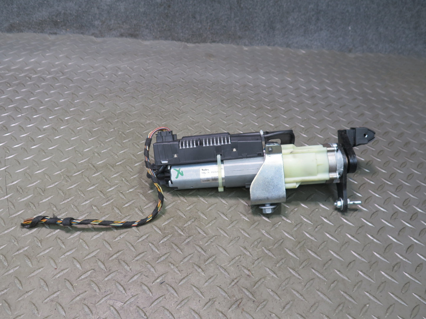 07-15 Audi 4L Q7 Set of 2 Rear Left & Right Trunk Lid Hatch Lift Drive Motor OEM