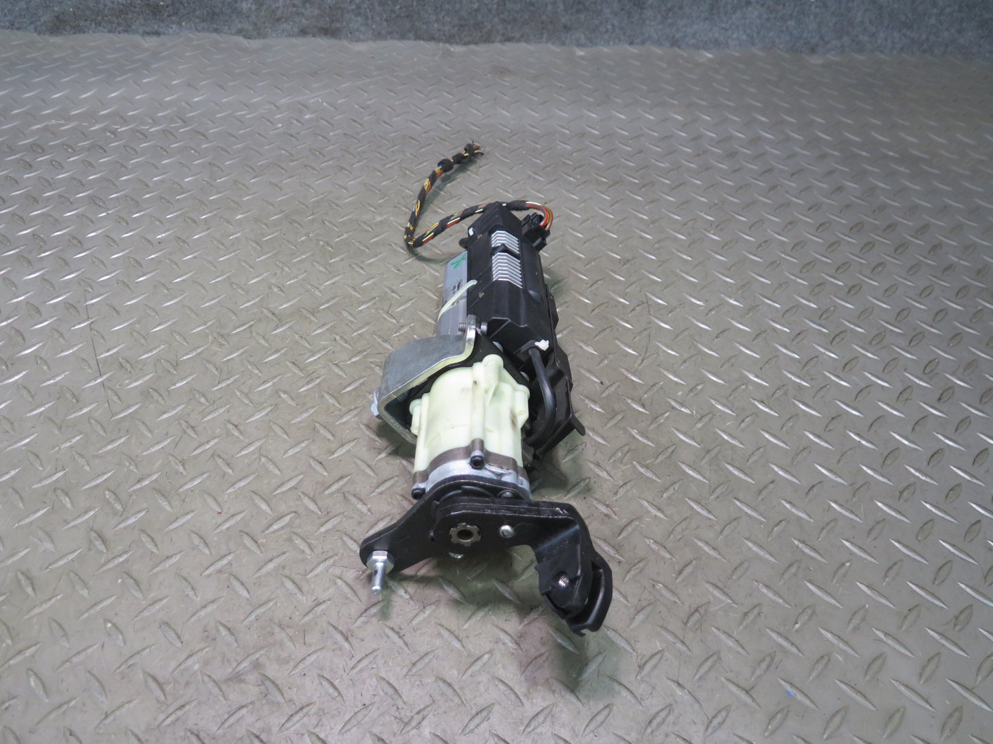 07-15 Audi 4L Q7 Set of 2 Rear Left & Right Trunk Lid Hatch Lift Drive Motor OEM